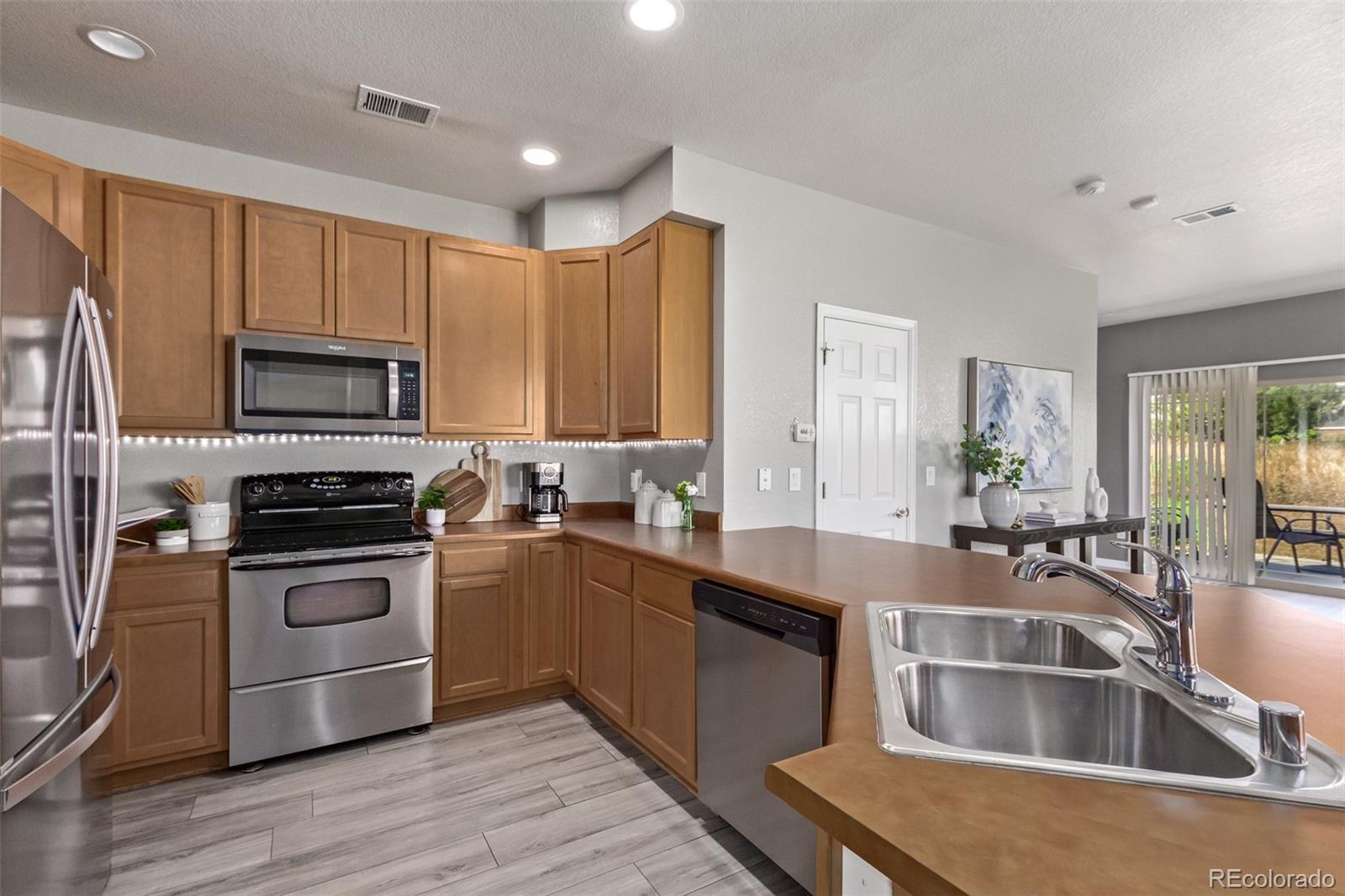 MLS Image #10 for 9757  dexter lane,thornton, Colorado