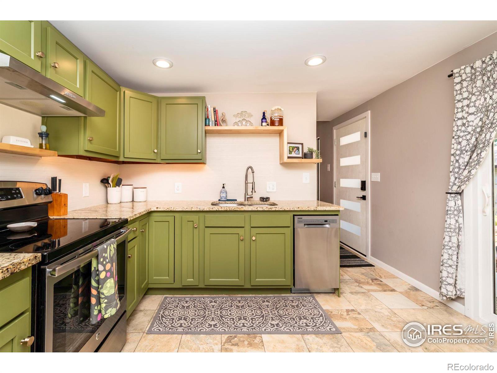 MLS Image #4 for 22  telluride place,longmont, Colorado