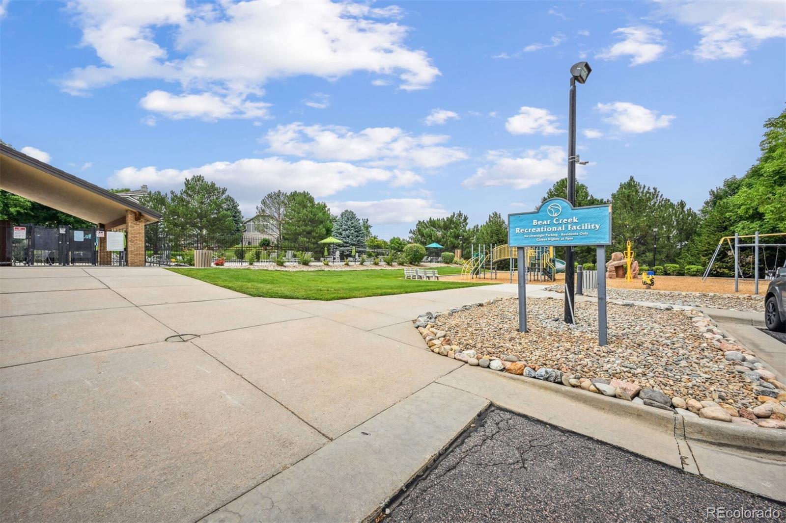 MLS Image #35 for 2421 s zinnia way,denver, Colorado