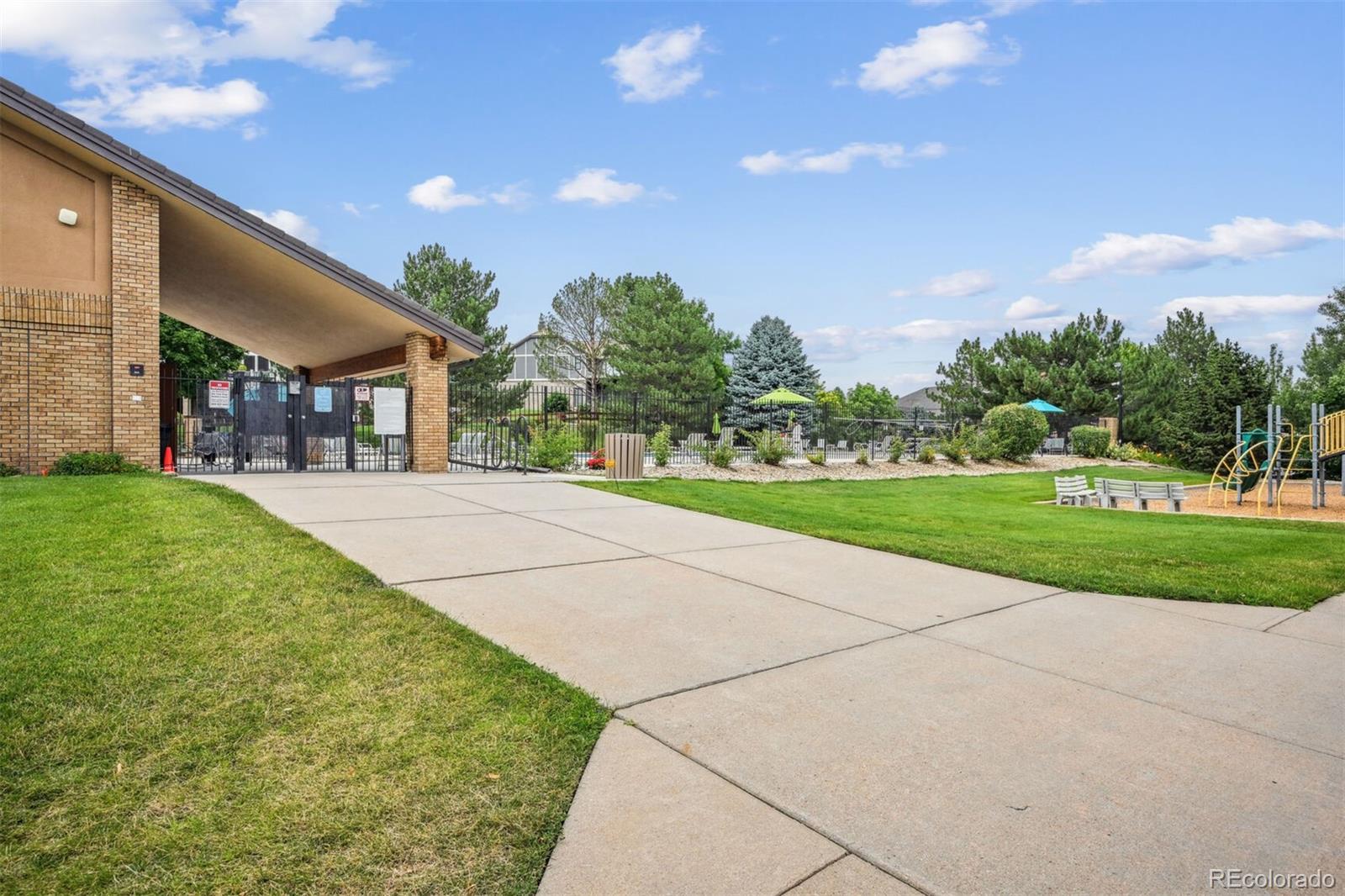 MLS Image #36 for 2421 s zinnia way,denver, Colorado