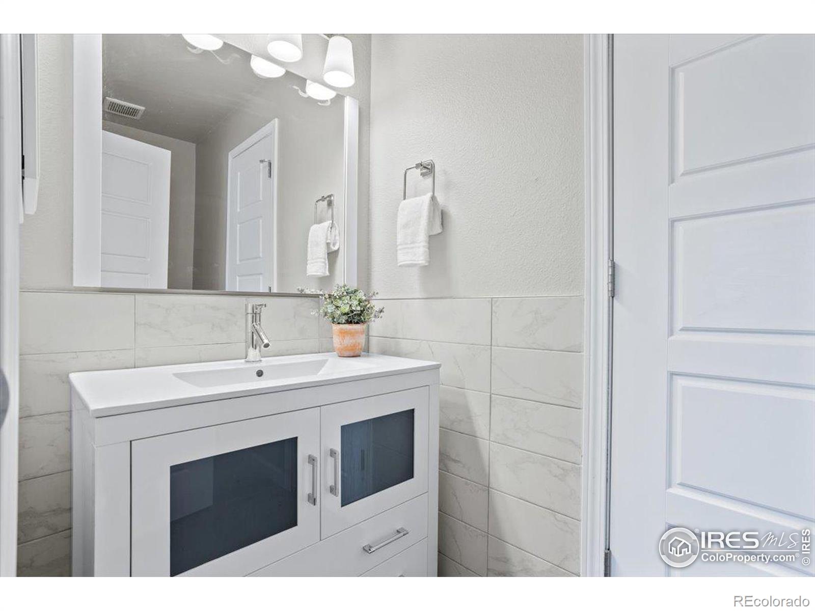 MLS Image #14 for 2905  ross drive,fort collins, Colorado