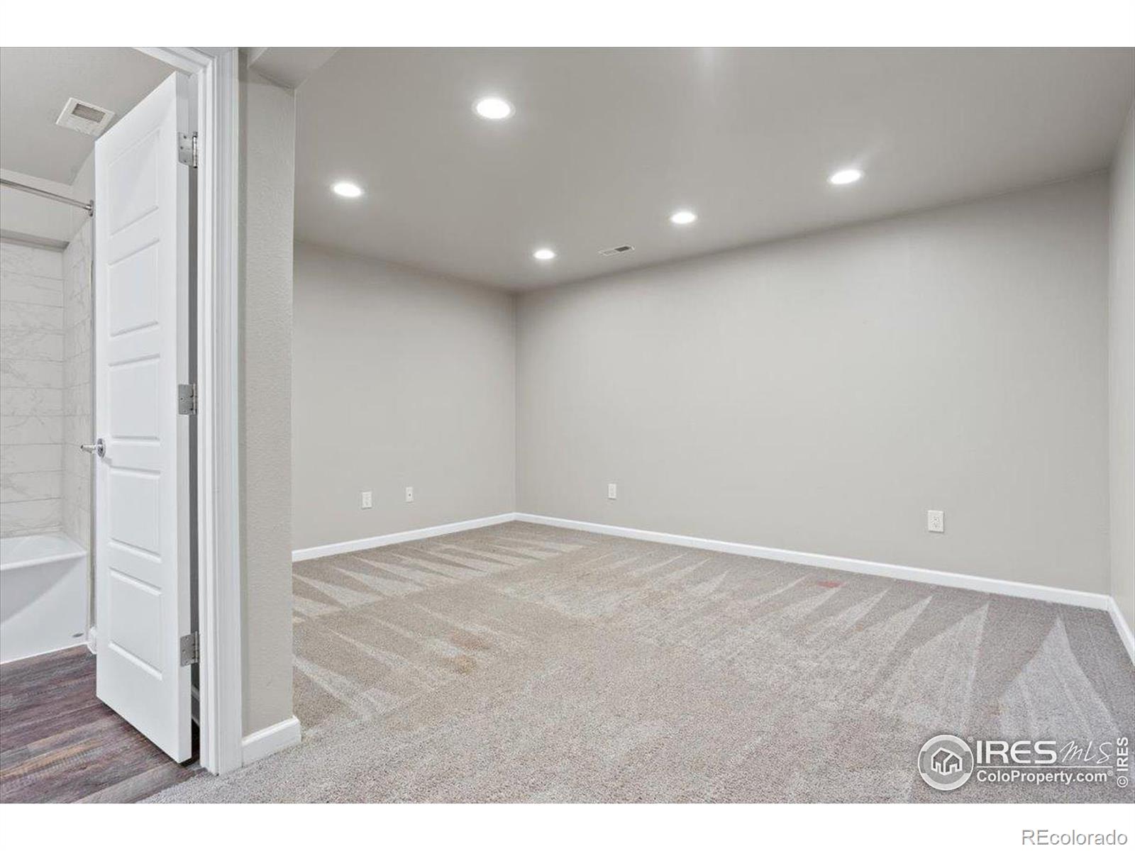 MLS Image #20 for 2905  ross drive,fort collins, Colorado