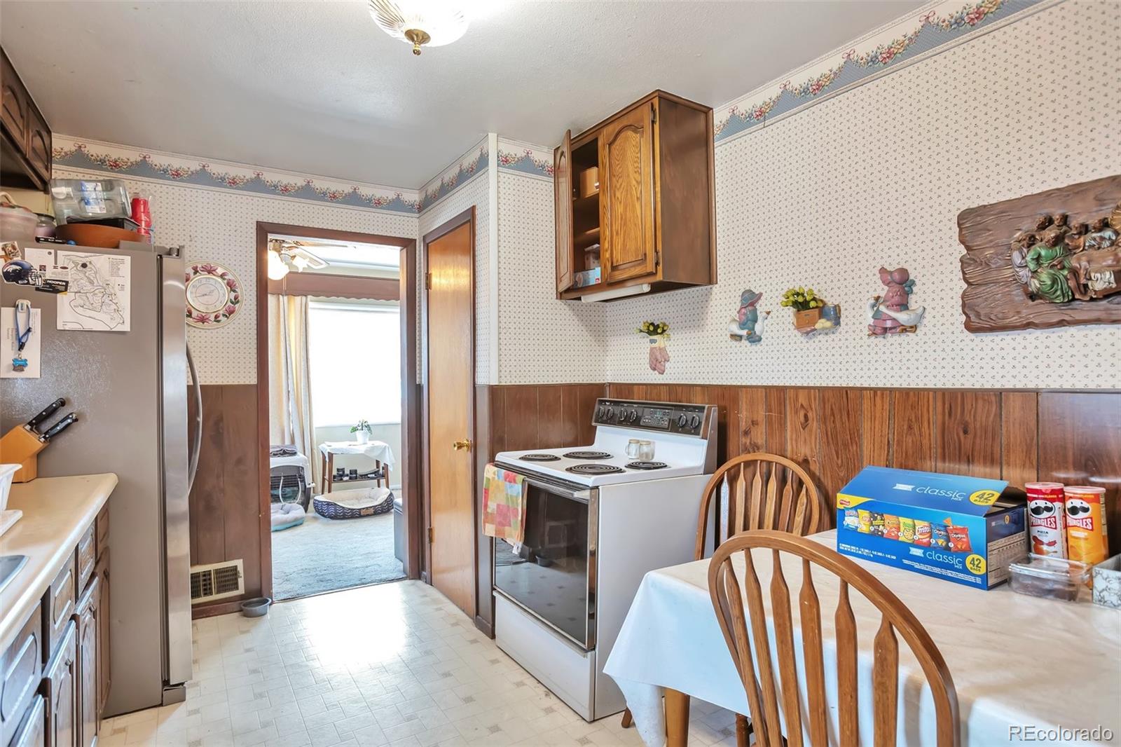 MLS Image #13 for 6010  rose lane,commerce city, Colorado