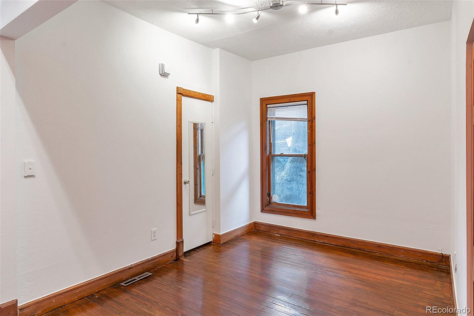 MLS Image #12 for 532 w 5th avenue,denver, Colorado