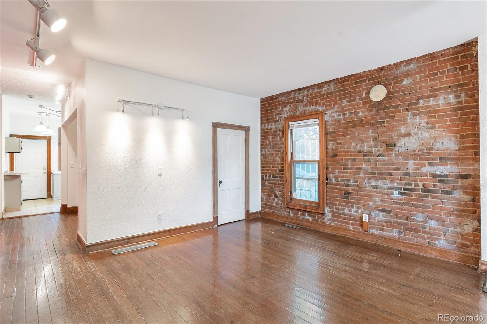 MLS Image #3 for 532 w 5th avenue,denver, Colorado