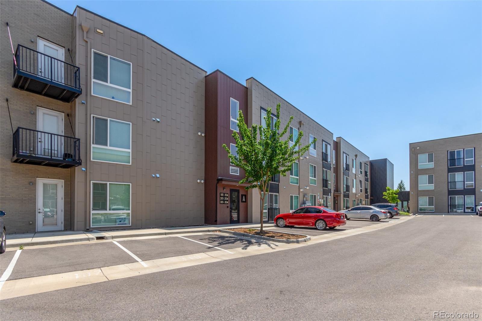 MLS Image #17 for 8475 e 36th avenue 302,denver, Colorado