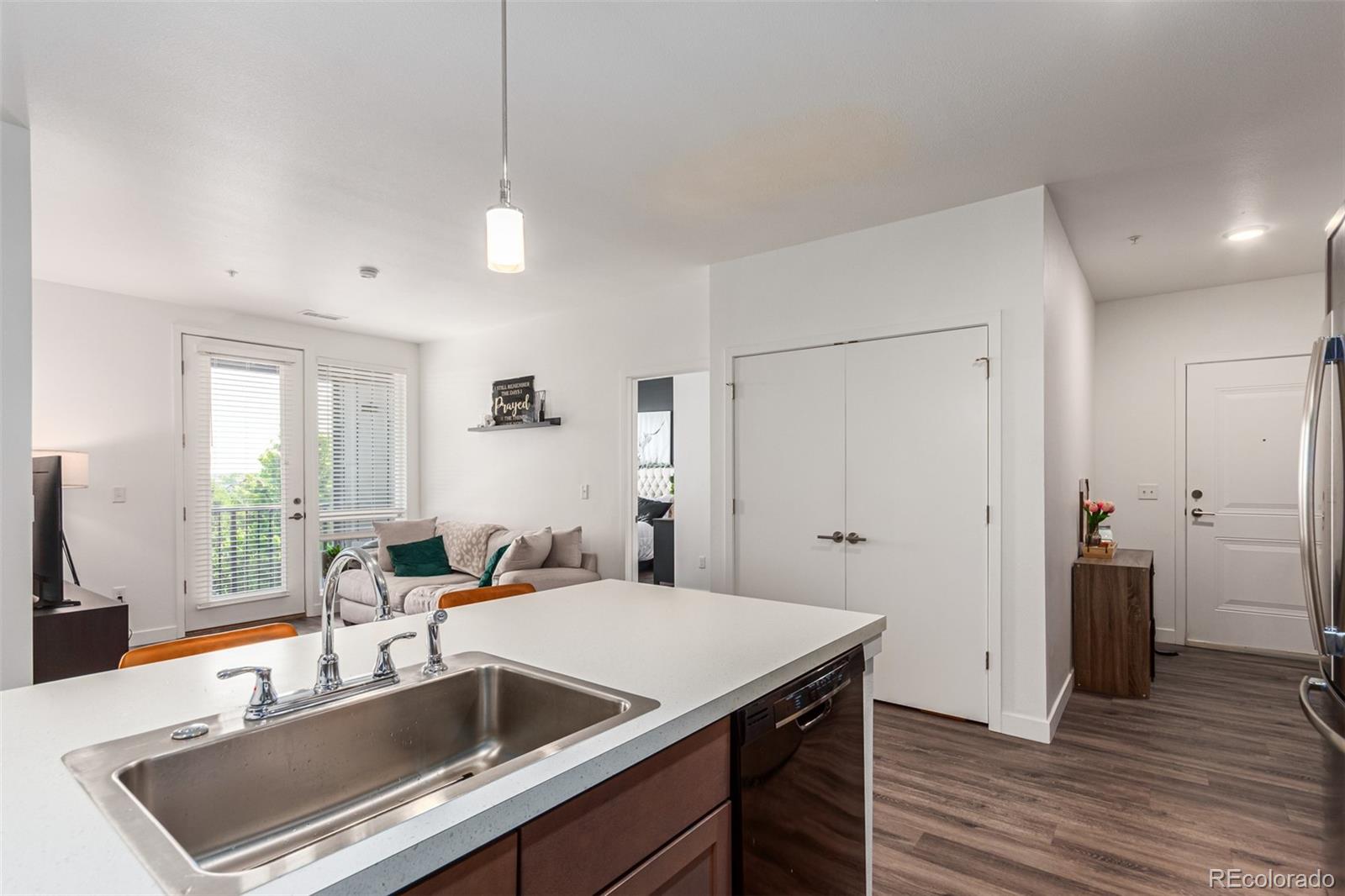 MLS Image #5 for 8475 e 36th avenue 302,denver, Colorado