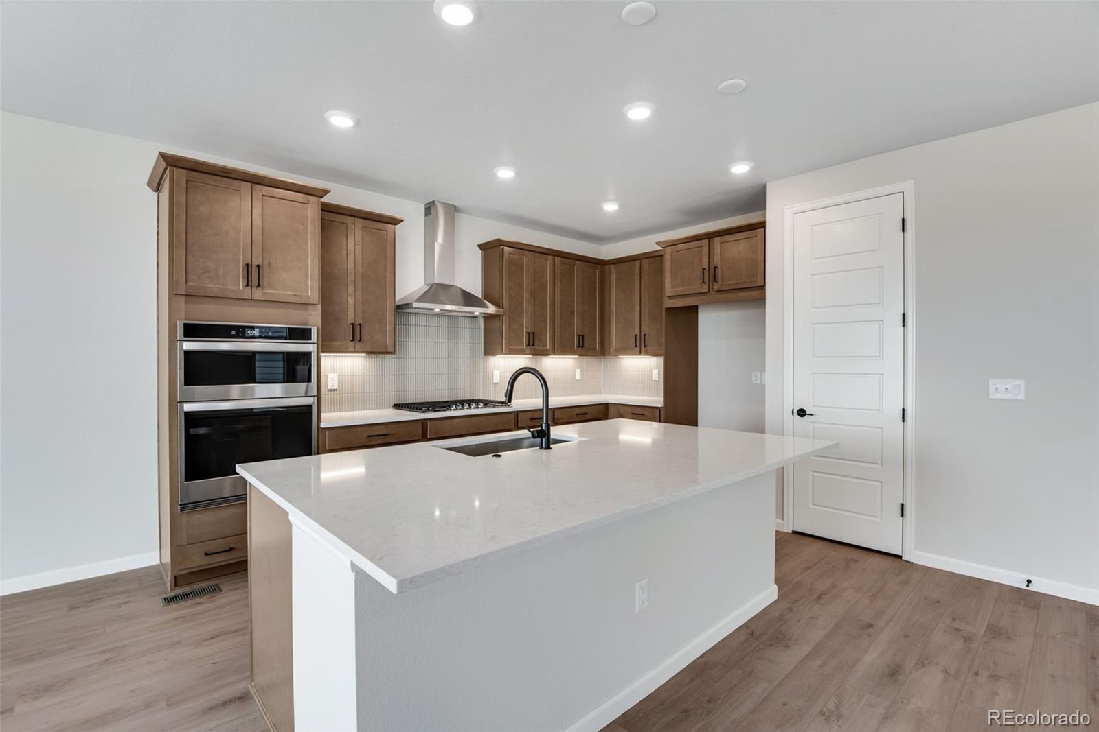 MLS Image #13 for 8644  arriba drive,littleton, Colorado