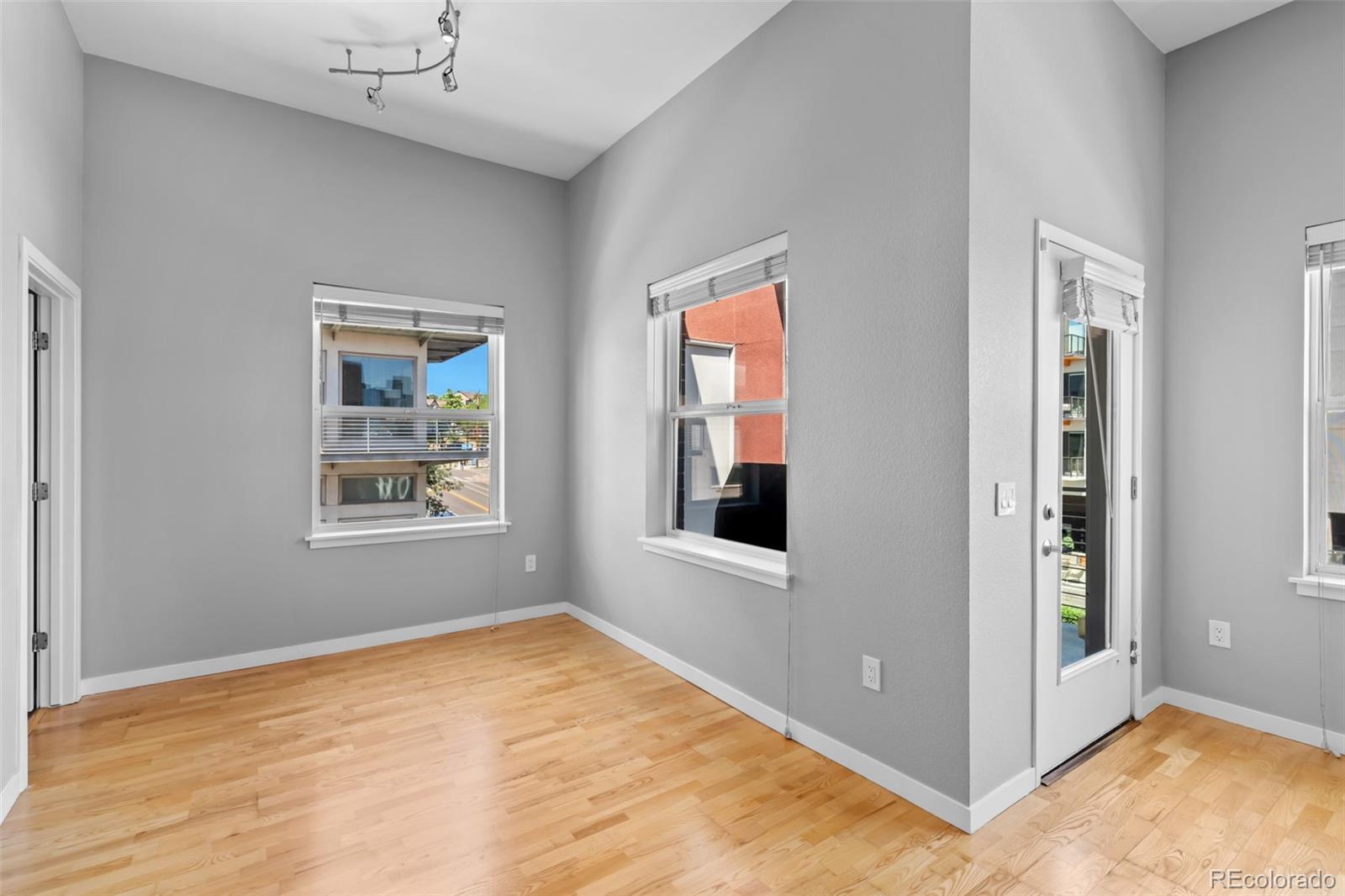 MLS Image #14 for 1555  central street,denver, Colorado