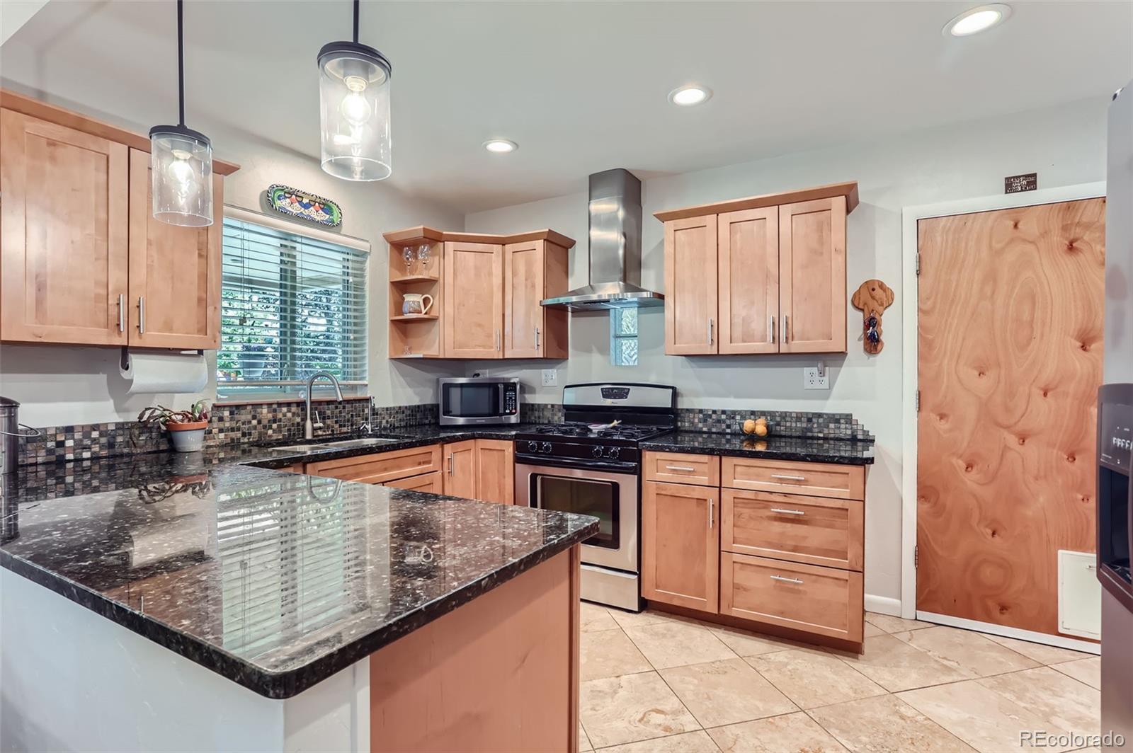 MLS Image #9 for 2661  leyden street,denver, Colorado