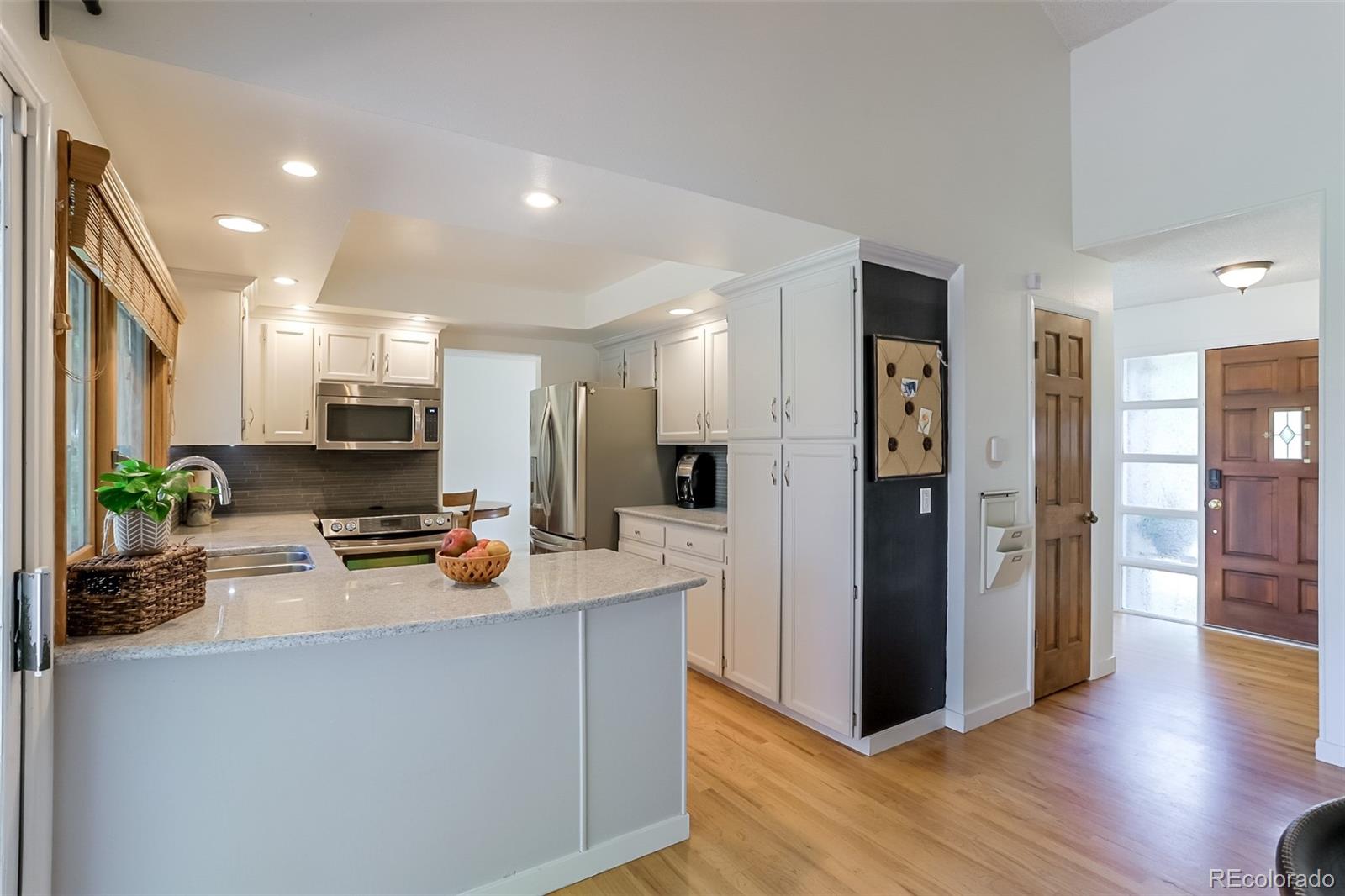 MLS Image #9 for 9986 w 85th avenue,arvada, Colorado