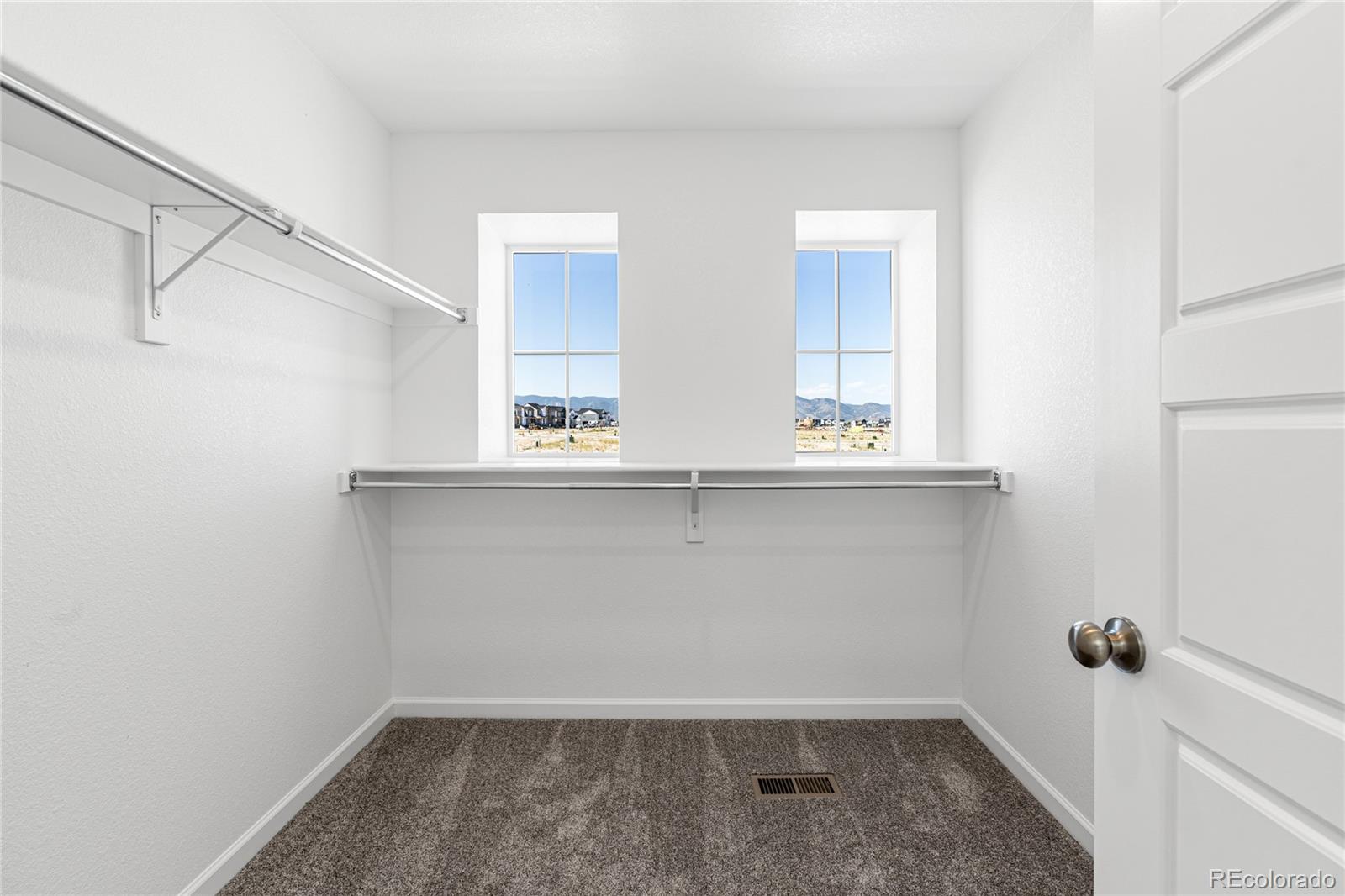 MLS Image #13 for 8848  whiteclover street,littleton, Colorado