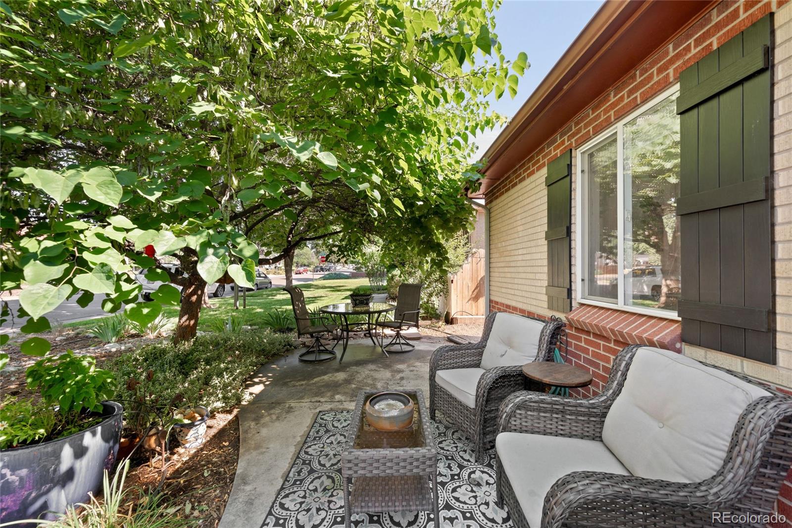 MLS Image #4 for 2418 s corona street,denver, Colorado