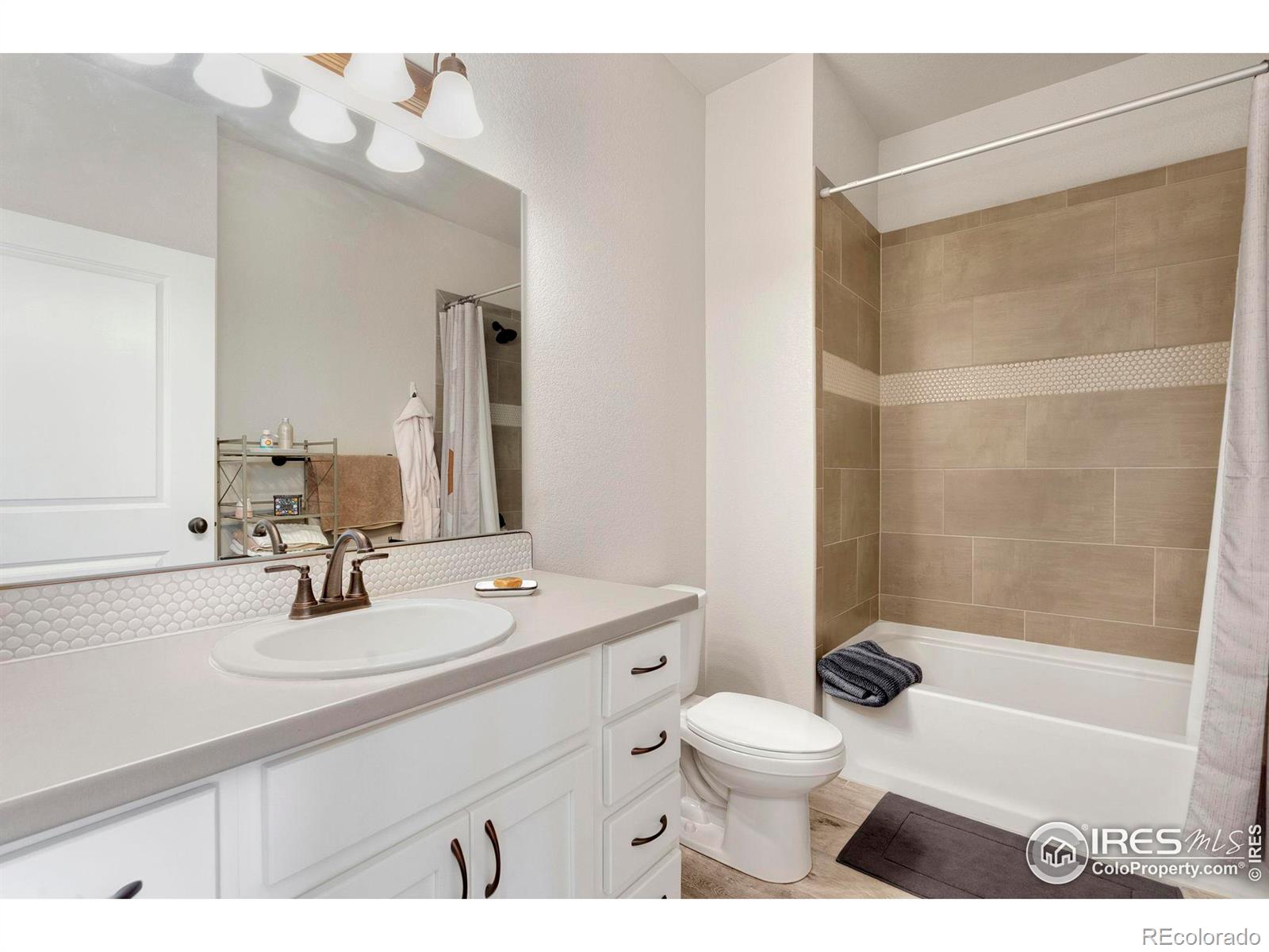 MLS Image #33 for 4780  hahns peak drive,loveland, Colorado