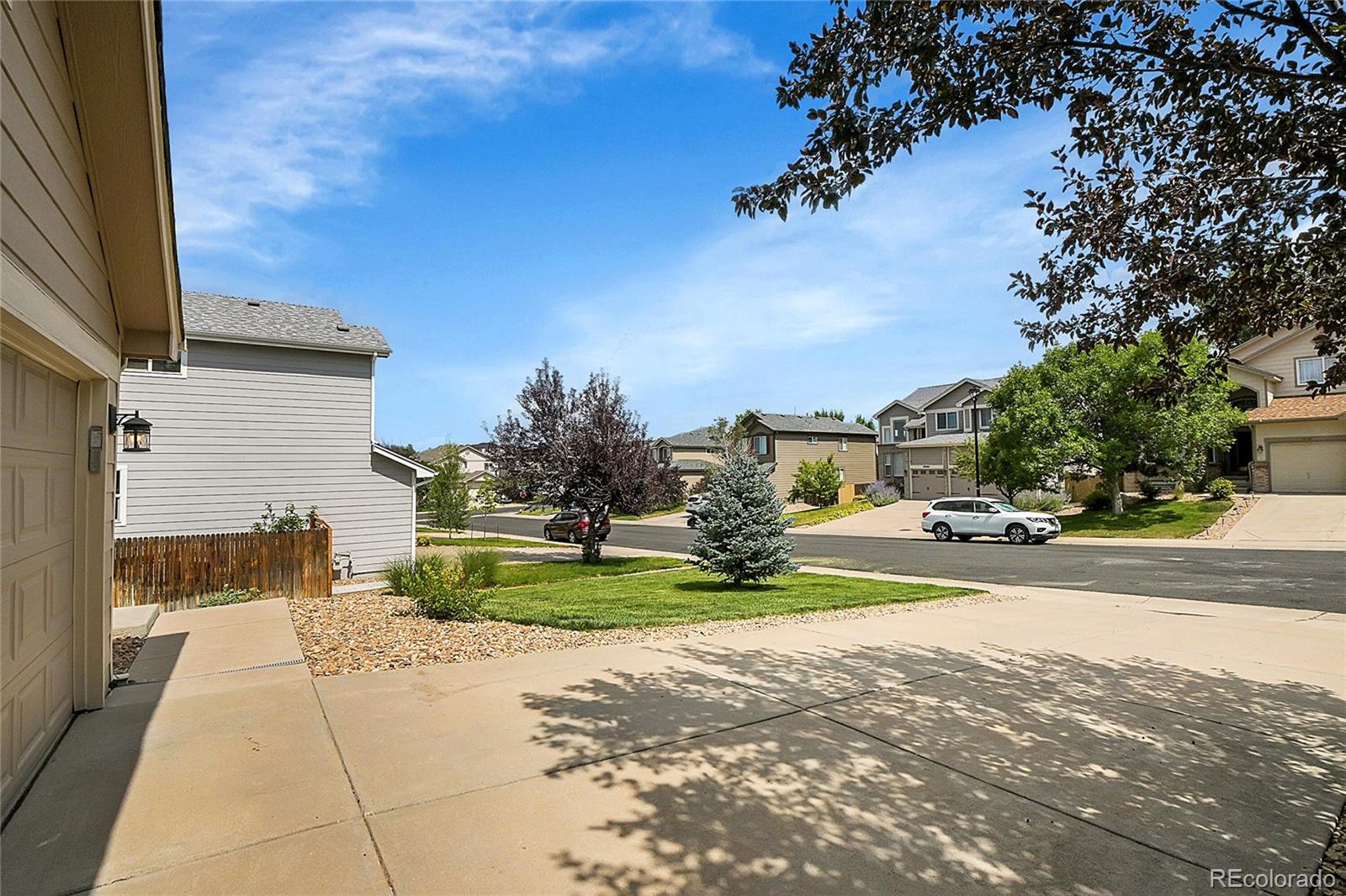 MLS Image #2 for 22437 e fair lane,aurora, Colorado