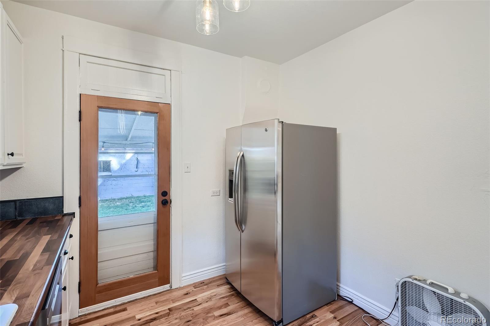 MLS Image #10 for 1424 s logan street,denver, Colorado