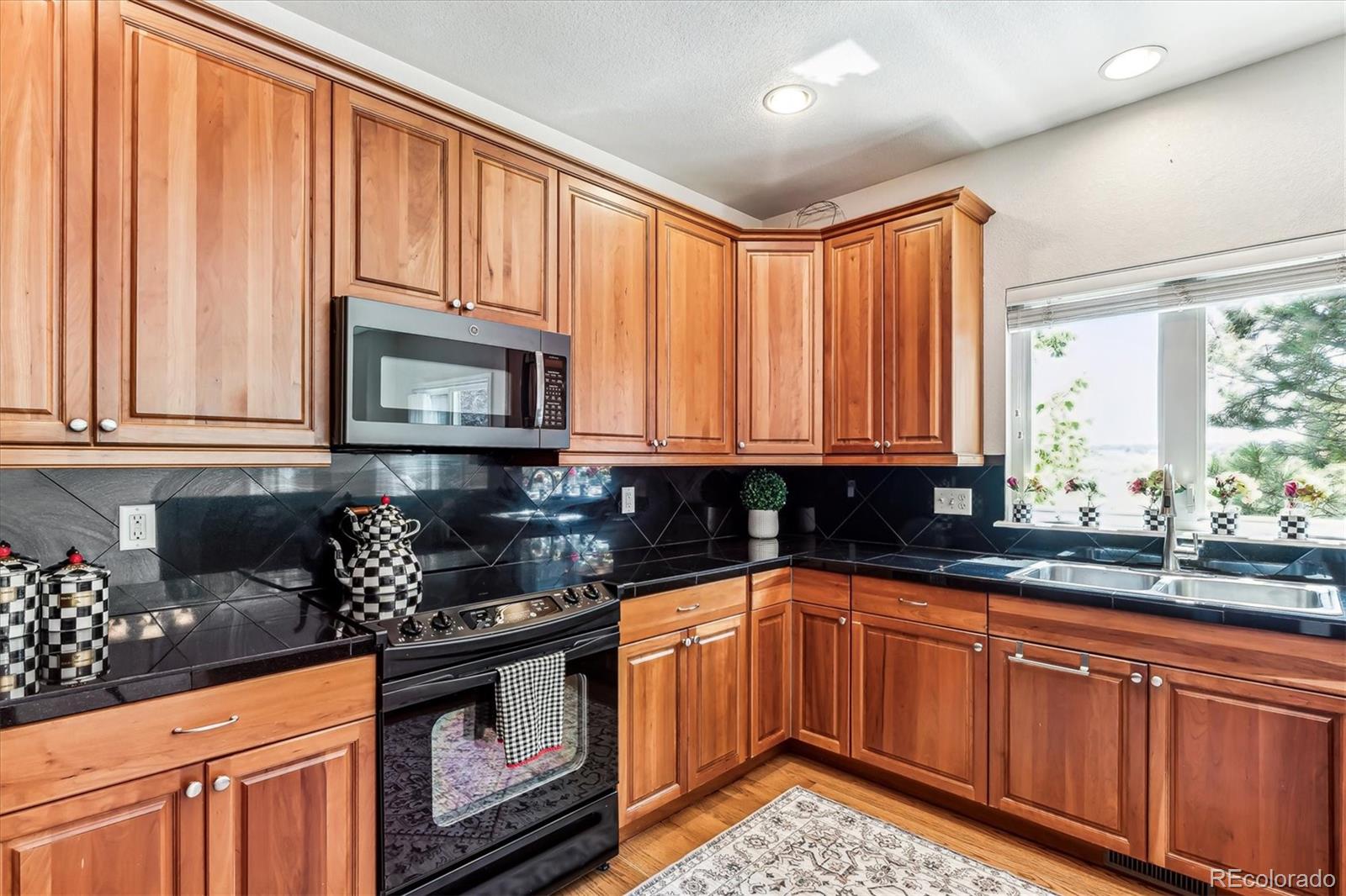 MLS Image #5 for 12052 e lake circle,greenwood village, Colorado