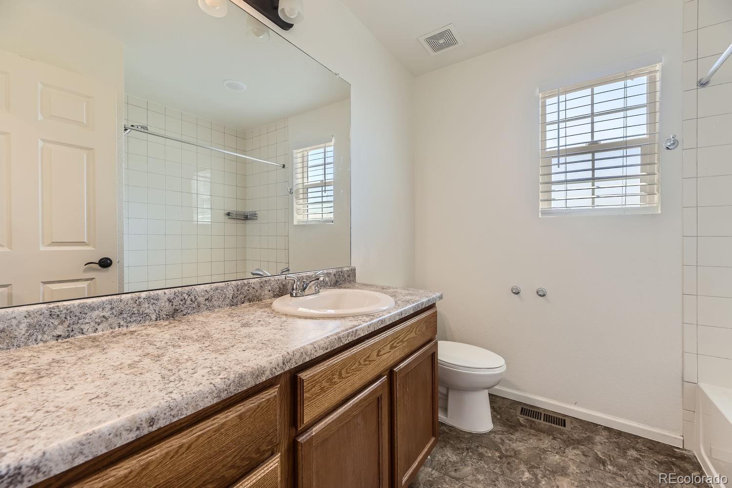 MLS Image #9 for 26156 e byers place,aurora, Colorado