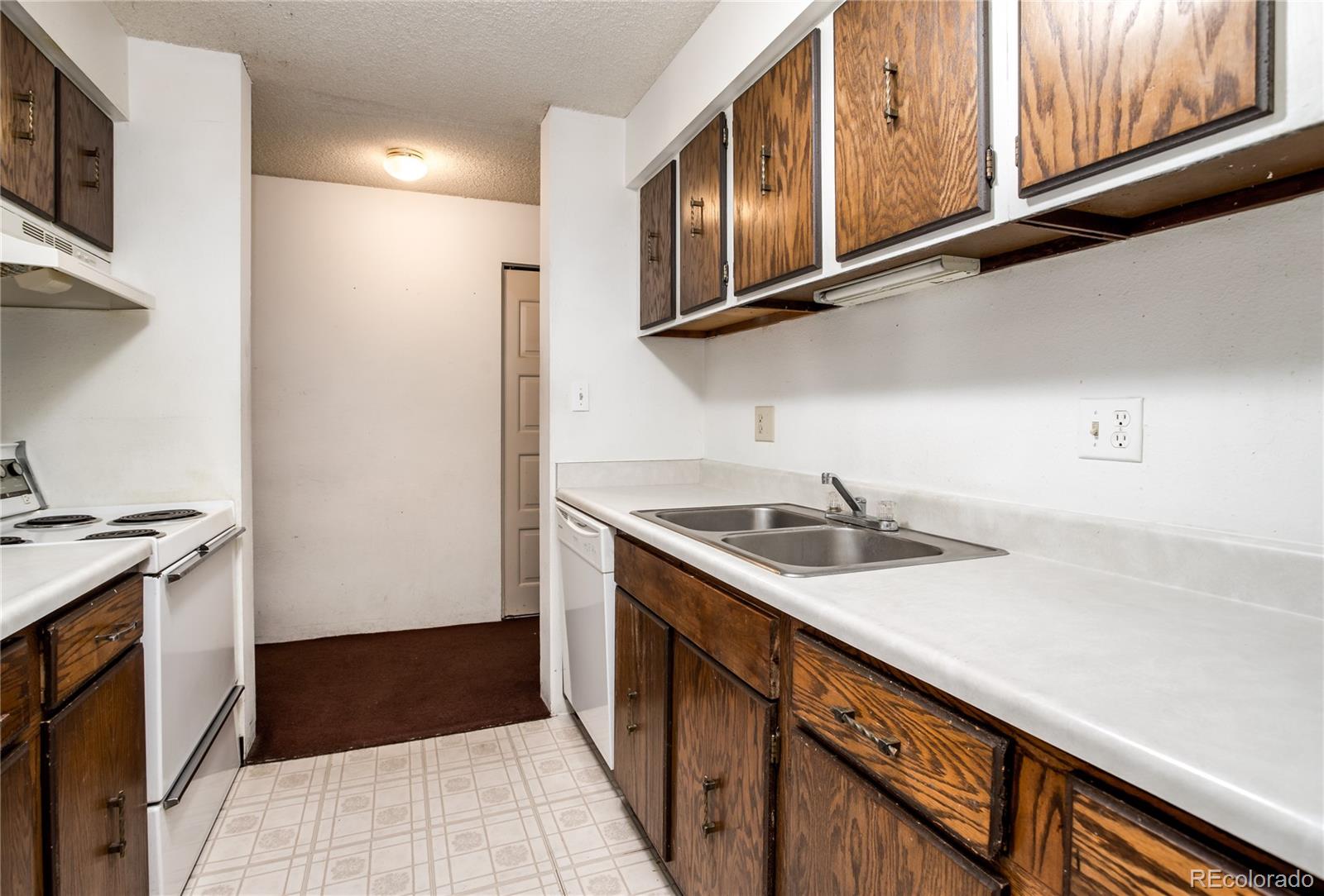 MLS Image #7 for 7755 e quincy avenue,denver, Colorado