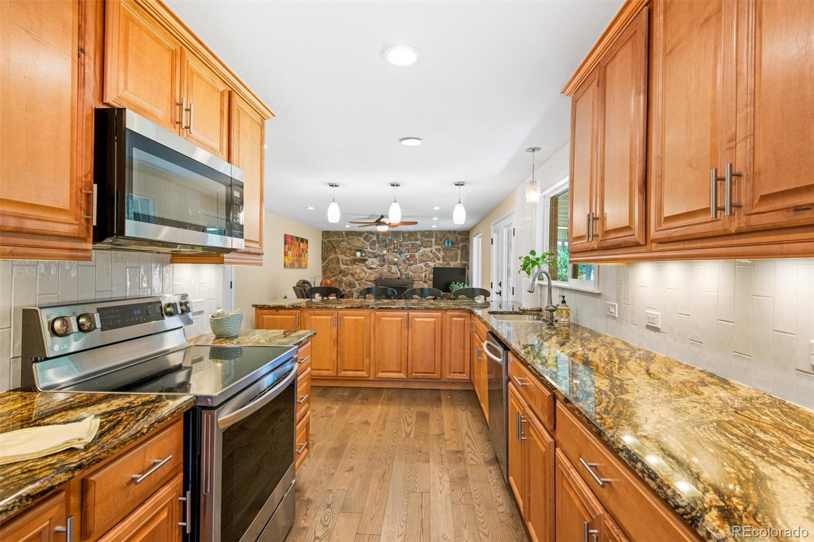 MLS Image #5 for 7096 s kendall boulevard,littleton, Colorado