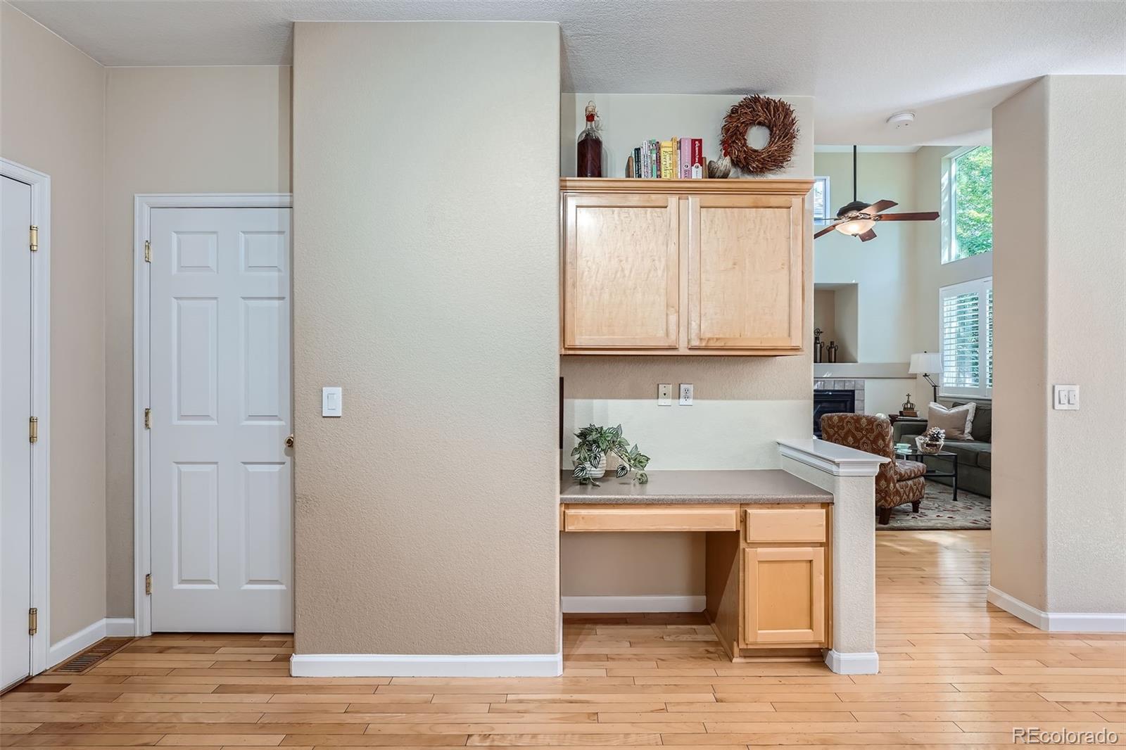 MLS Image #11 for 6050 s uravan court,aurora, Colorado