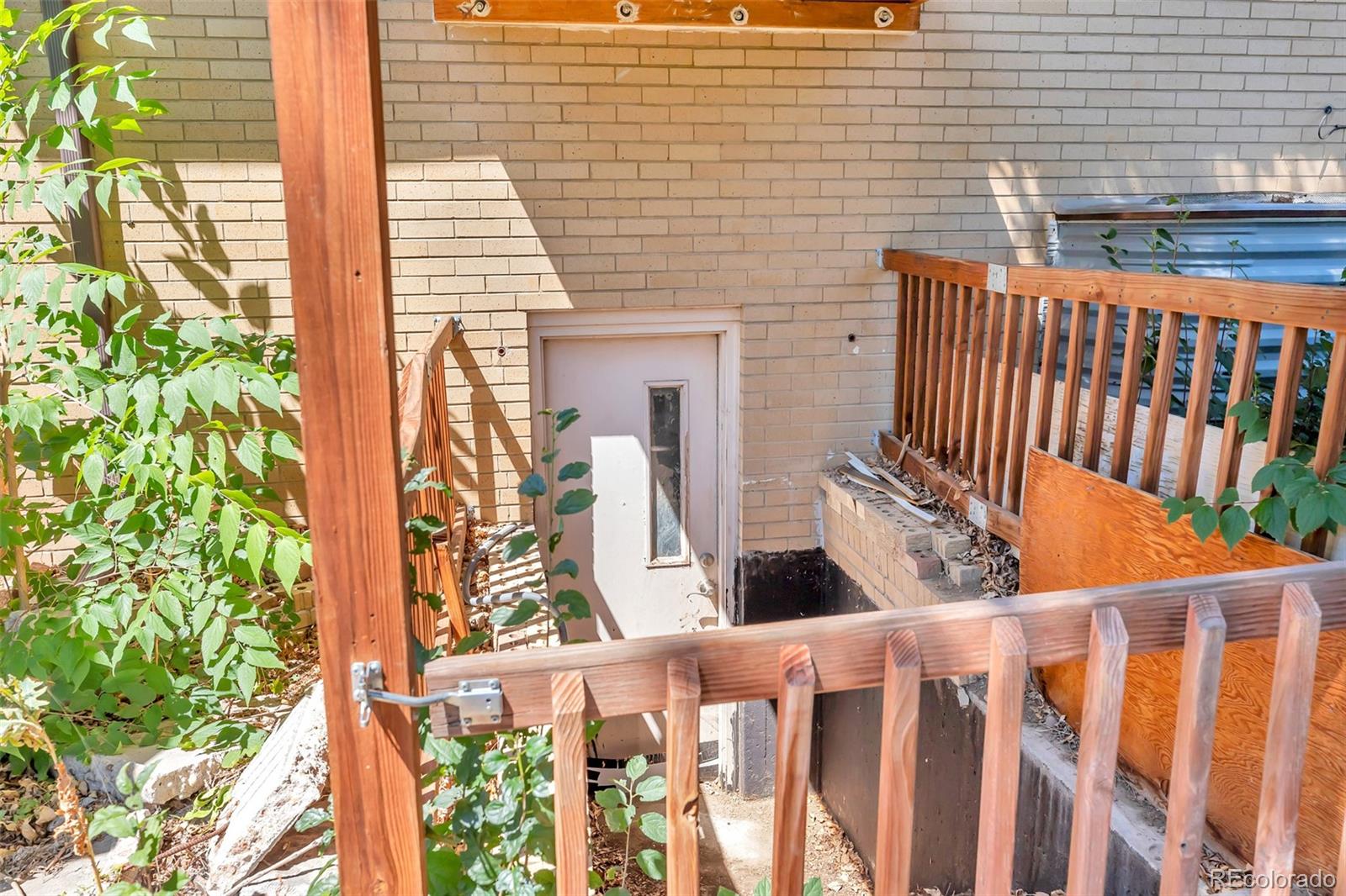 MLS Image #42 for 2794 s ingalls way,denver, Colorado