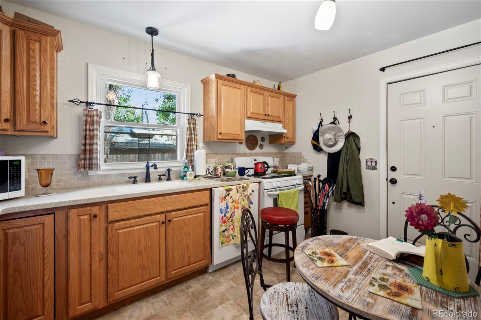 MLS Image #6 for 218 n chestnut street,colorado springs, Colorado