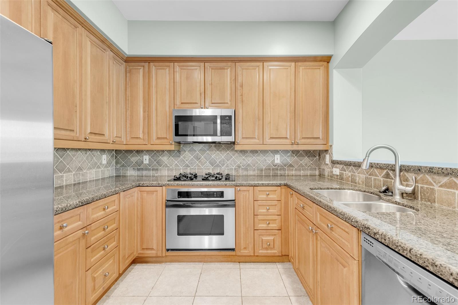 MLS Image #10 for 2500 e cherry creek south drive,denver, Colorado