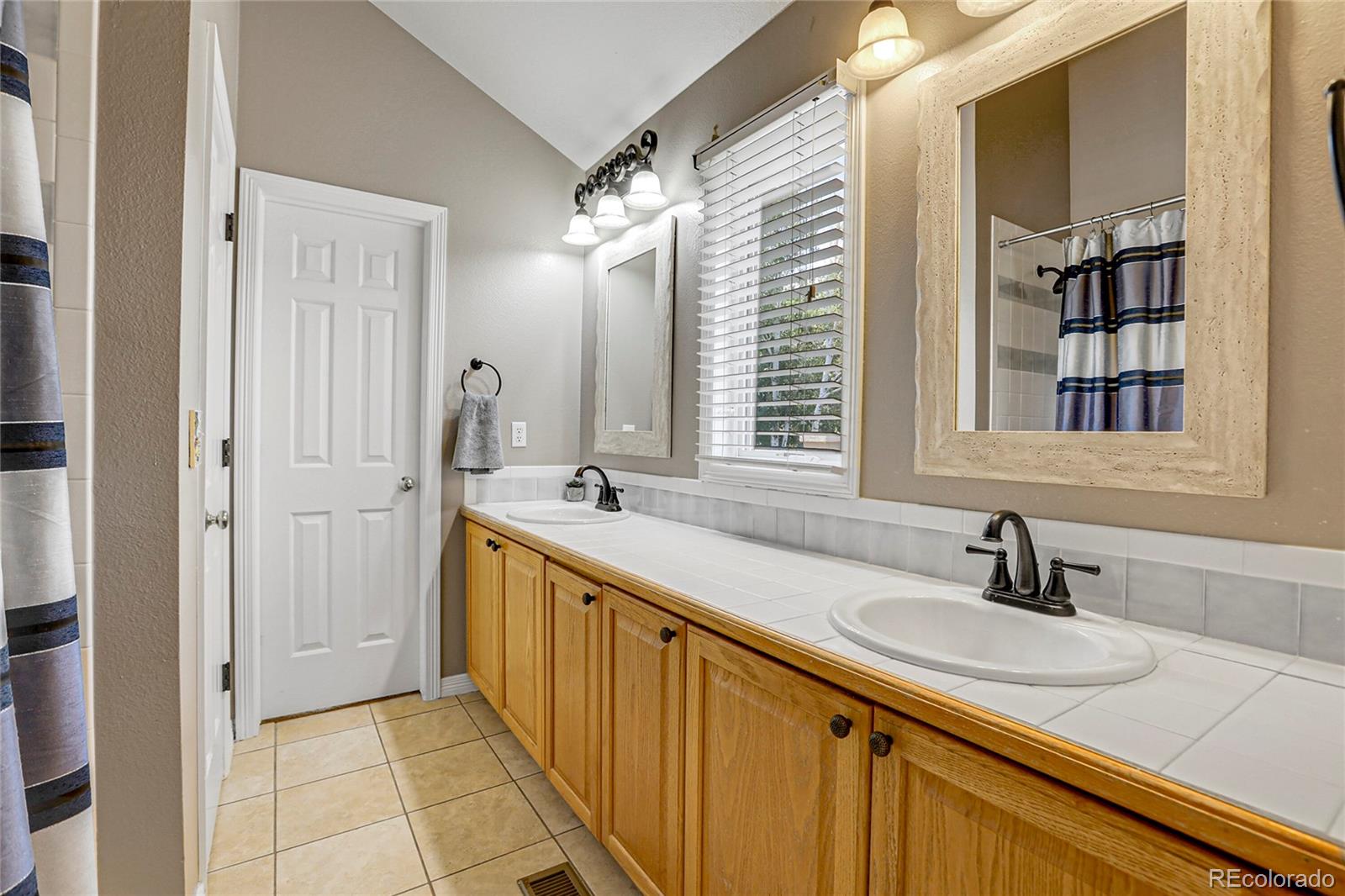 MLS Image #31 for 5865  zinnia court,arvada, Colorado