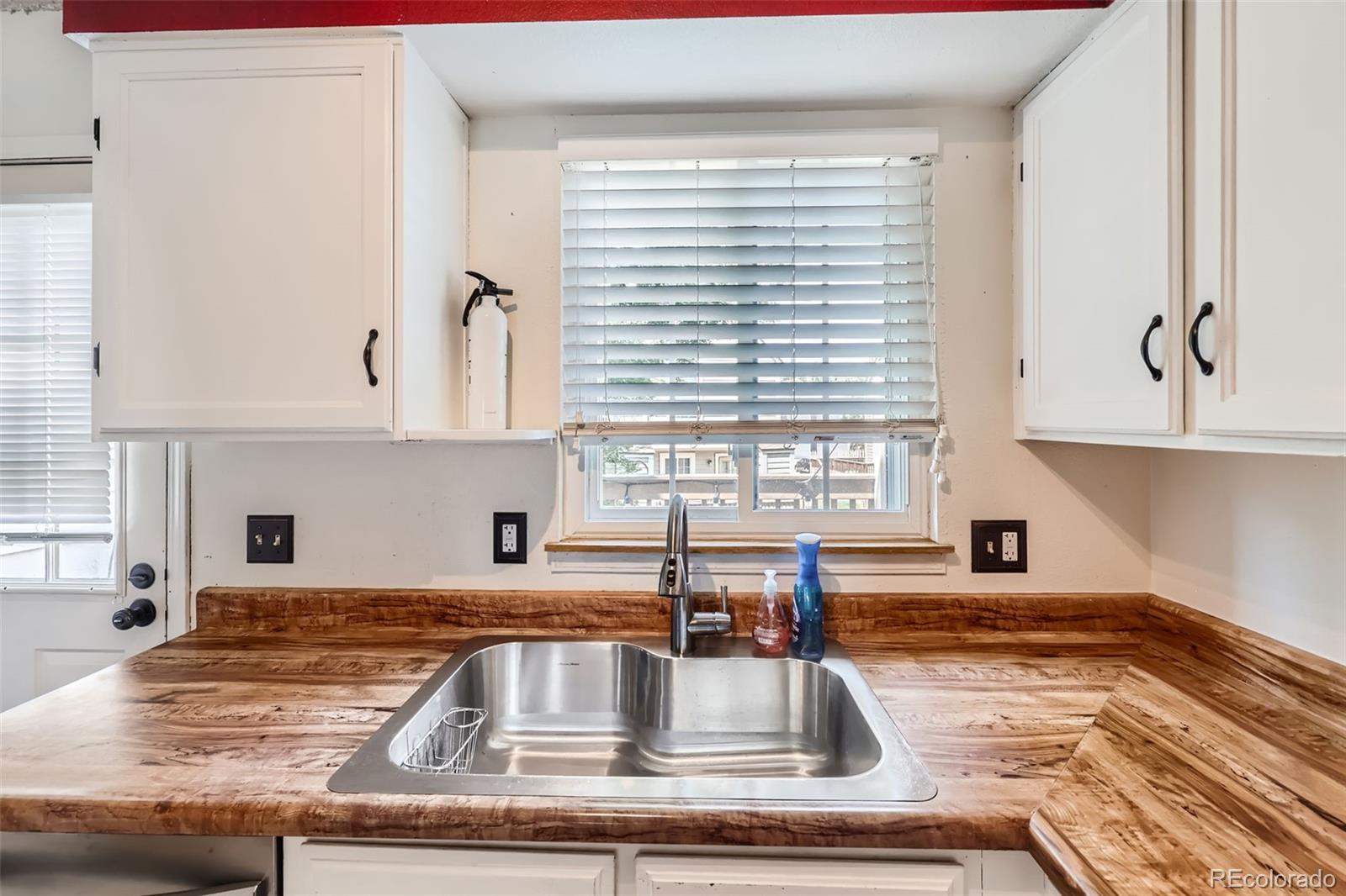 MLS Image #12 for 1699 s trenton street,denver, Colorado