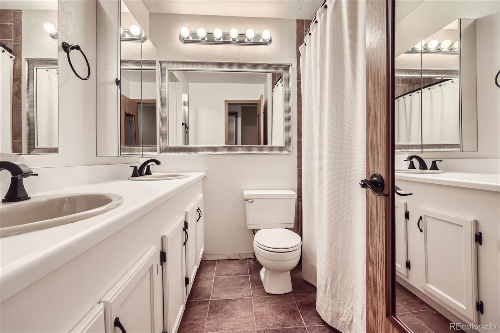 MLS Image #17 for 1699 s trenton street,denver, Colorado