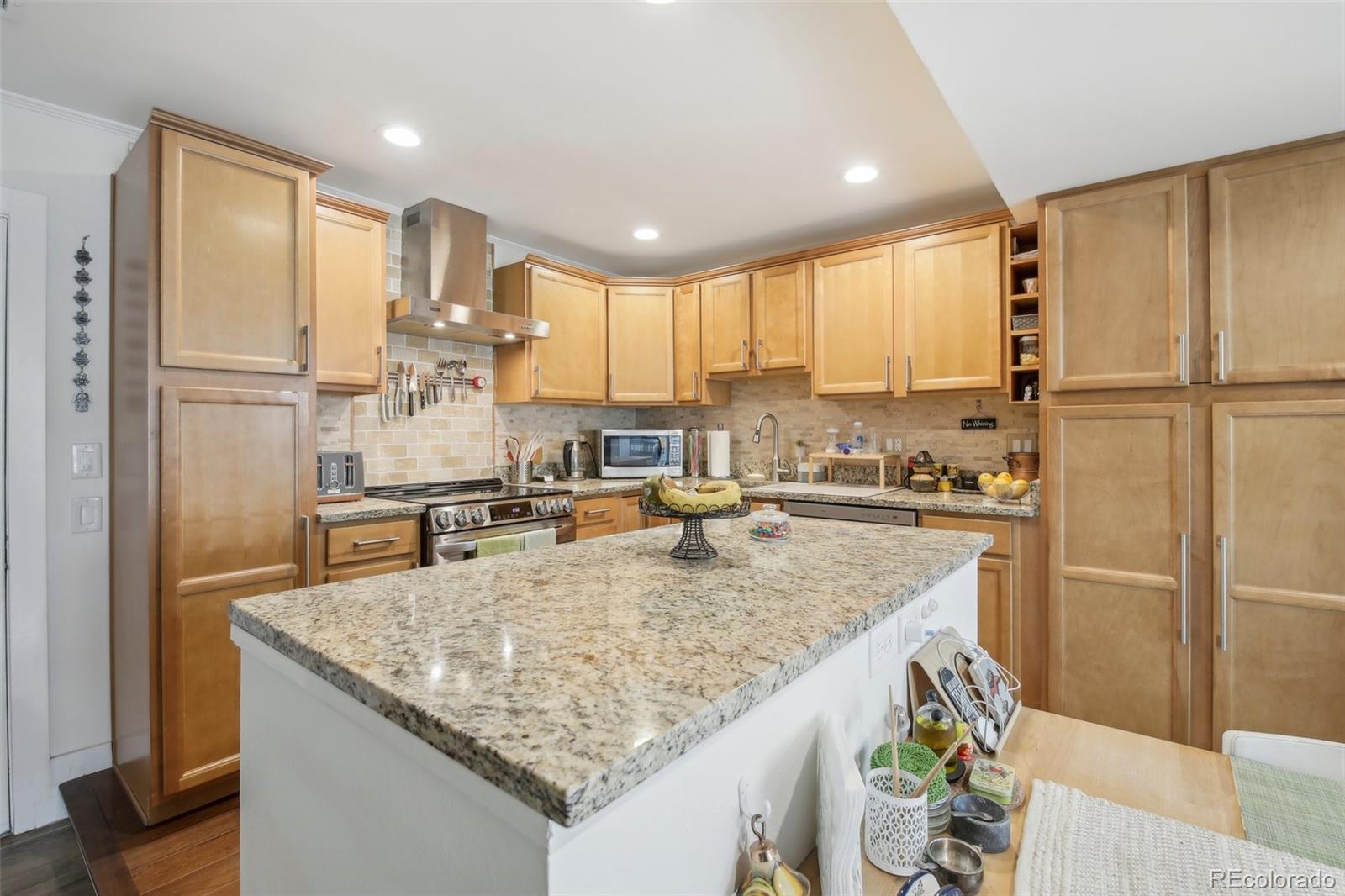 MLS Image #10 for 6487 s havana street,englewood, Colorado