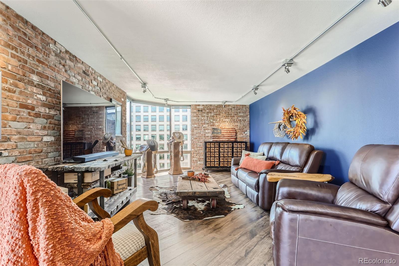 MLS Image #10 for 1625  larimer street,denver, Colorado