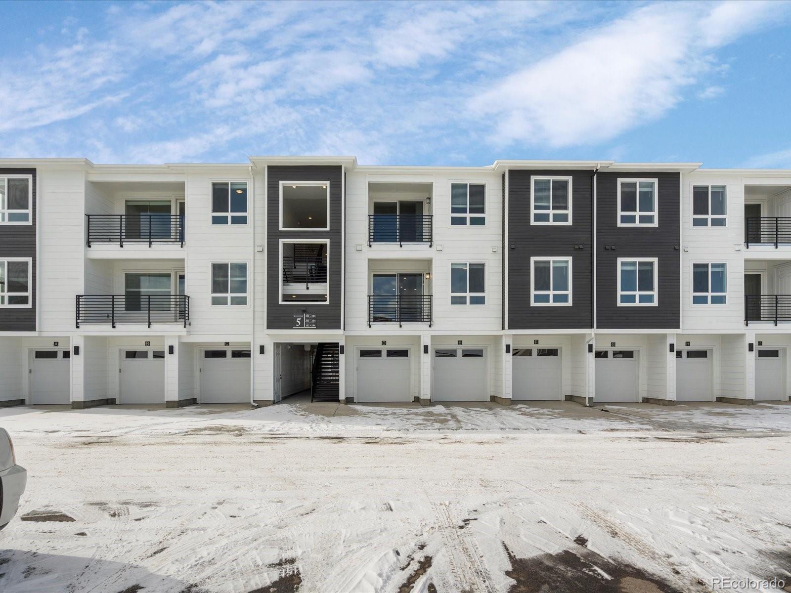 MLS Image #2 for 6153 n ceylon street,denver, Colorado