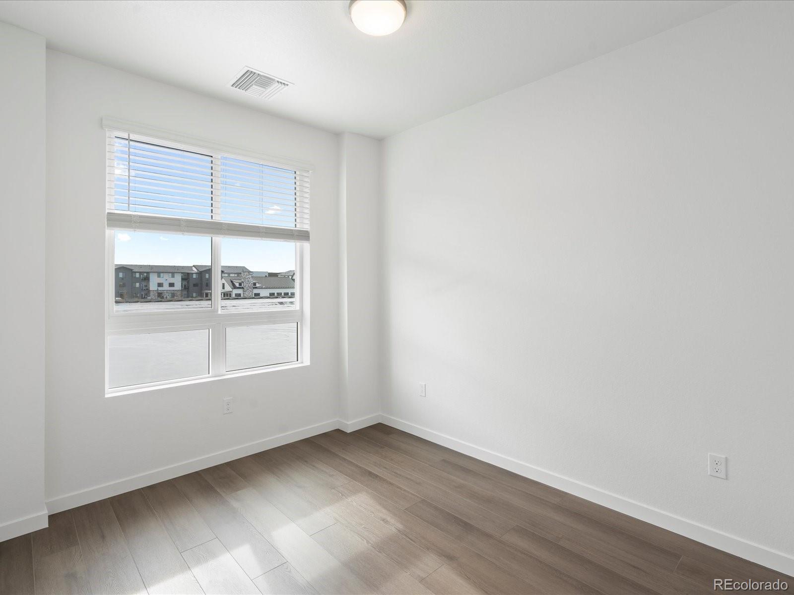 MLS Image #22 for 6153 n ceylon street,denver, Colorado