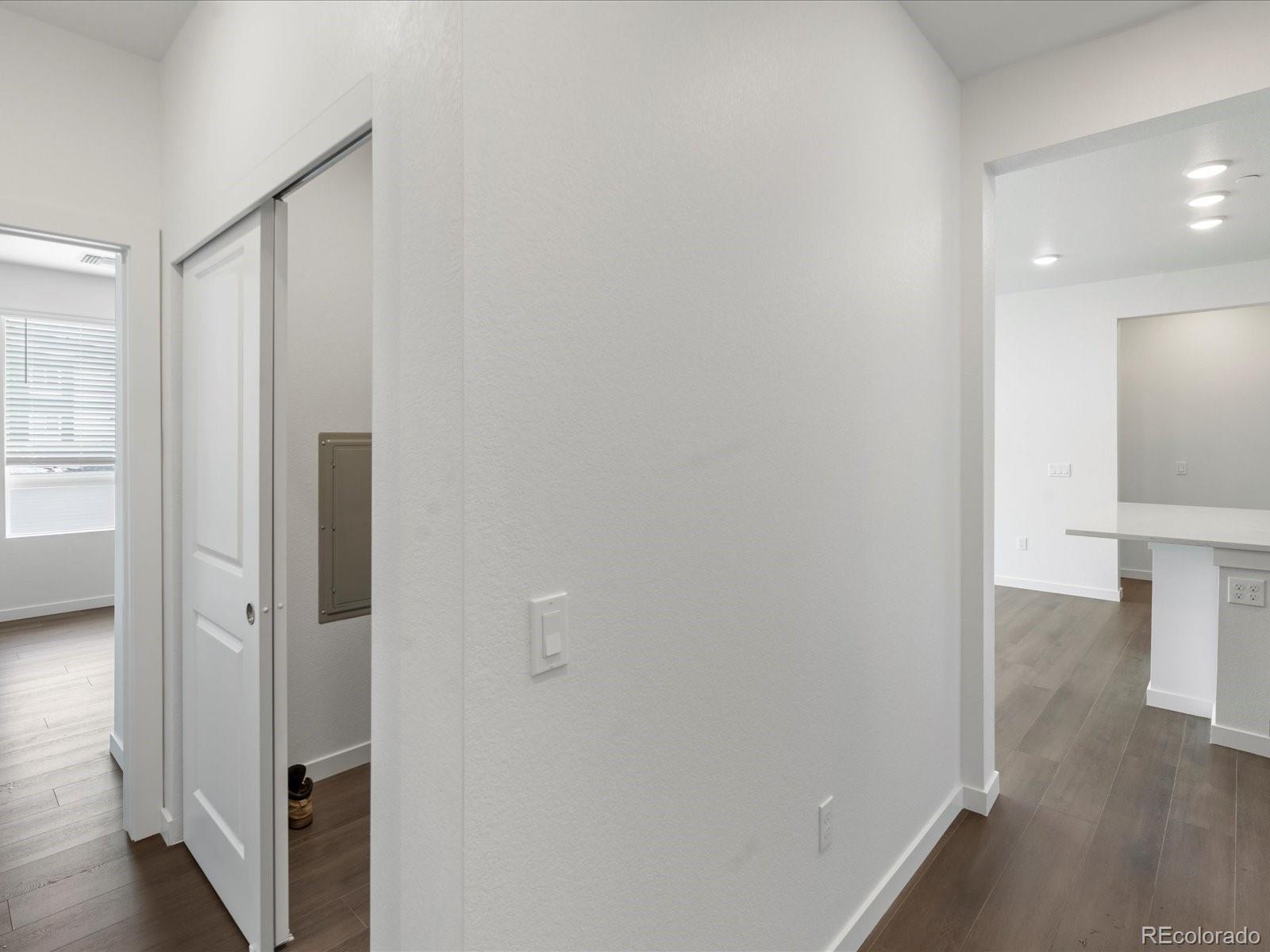 MLS Image #4 for 6153 n ceylon street,denver, Colorado