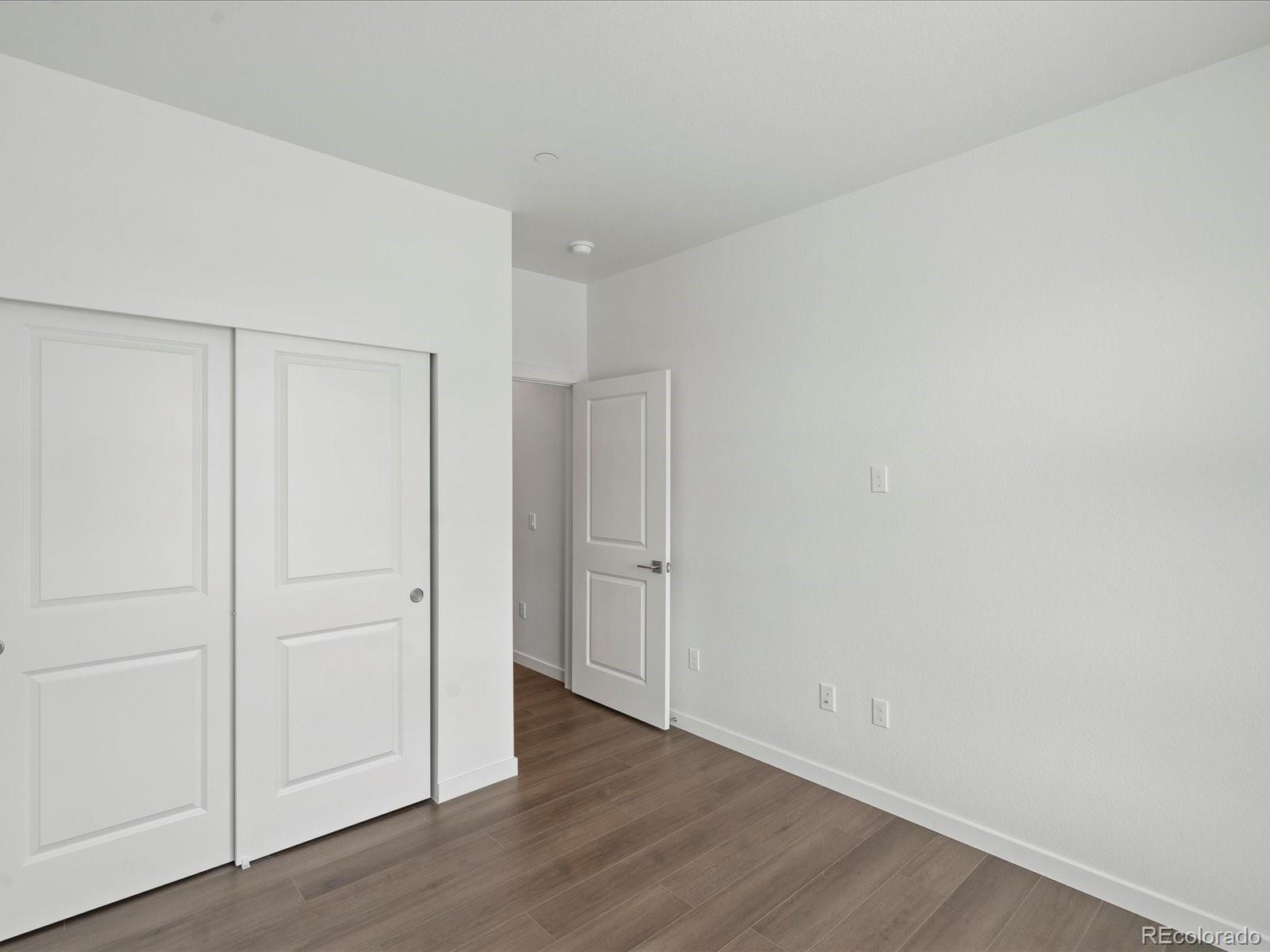 MLS Image #6 for 6153 n ceylon street,denver, Colorado