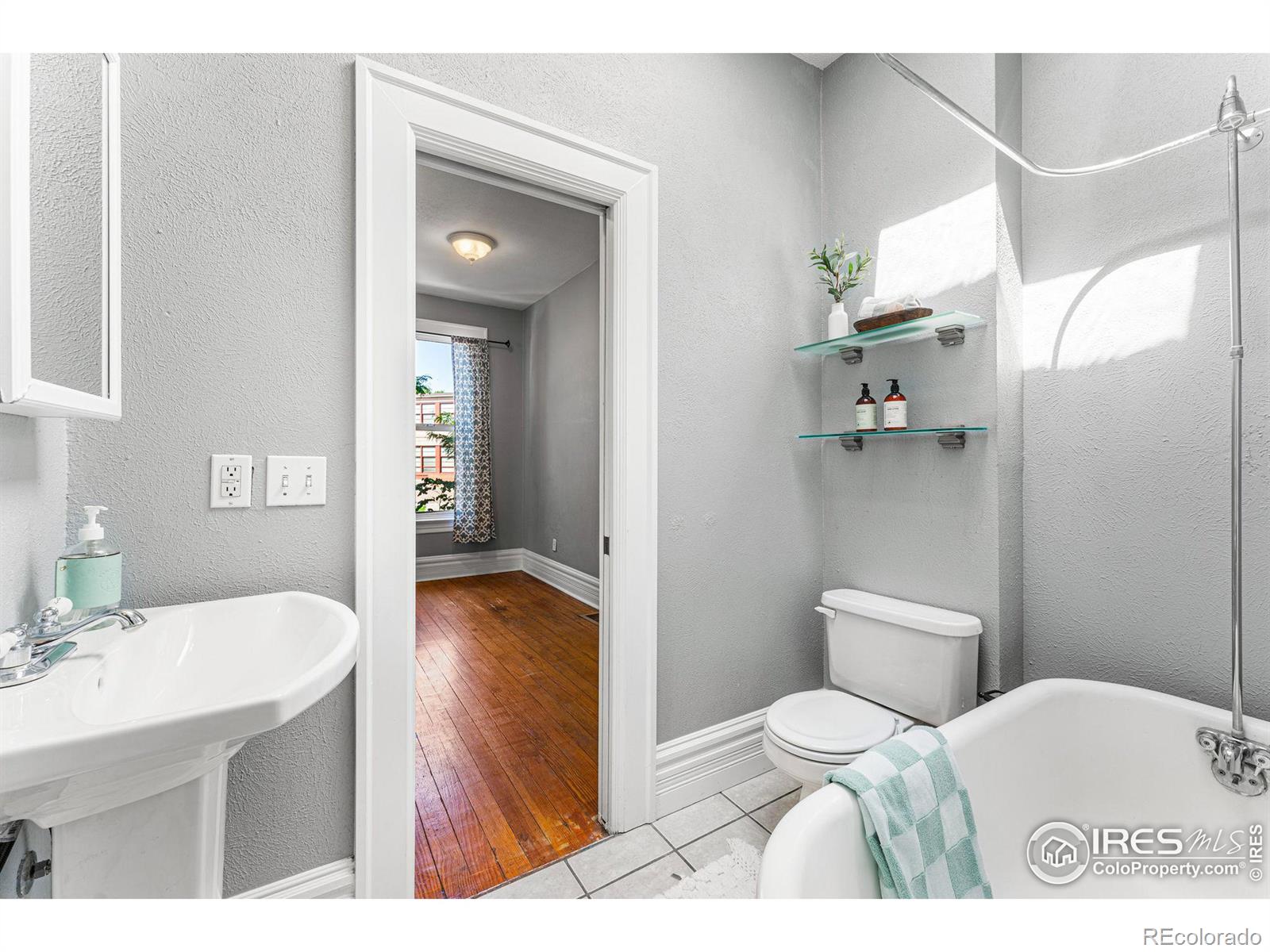 MLS Image #19 for 721  30th street,denver, Colorado