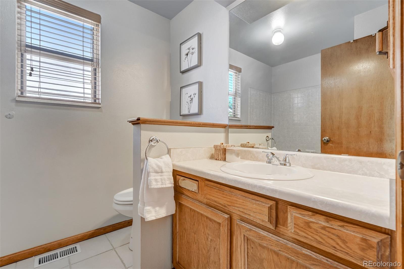 MLS Image #23 for 7048 s flower court,littleton, Colorado