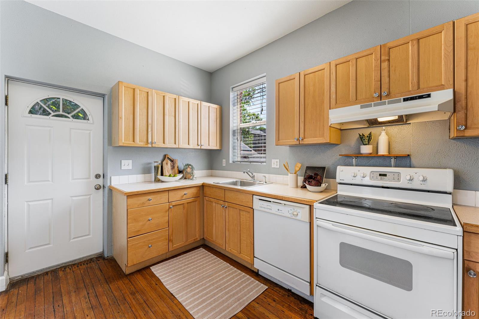 MLS Image #9 for 721  30th street,denver, Colorado