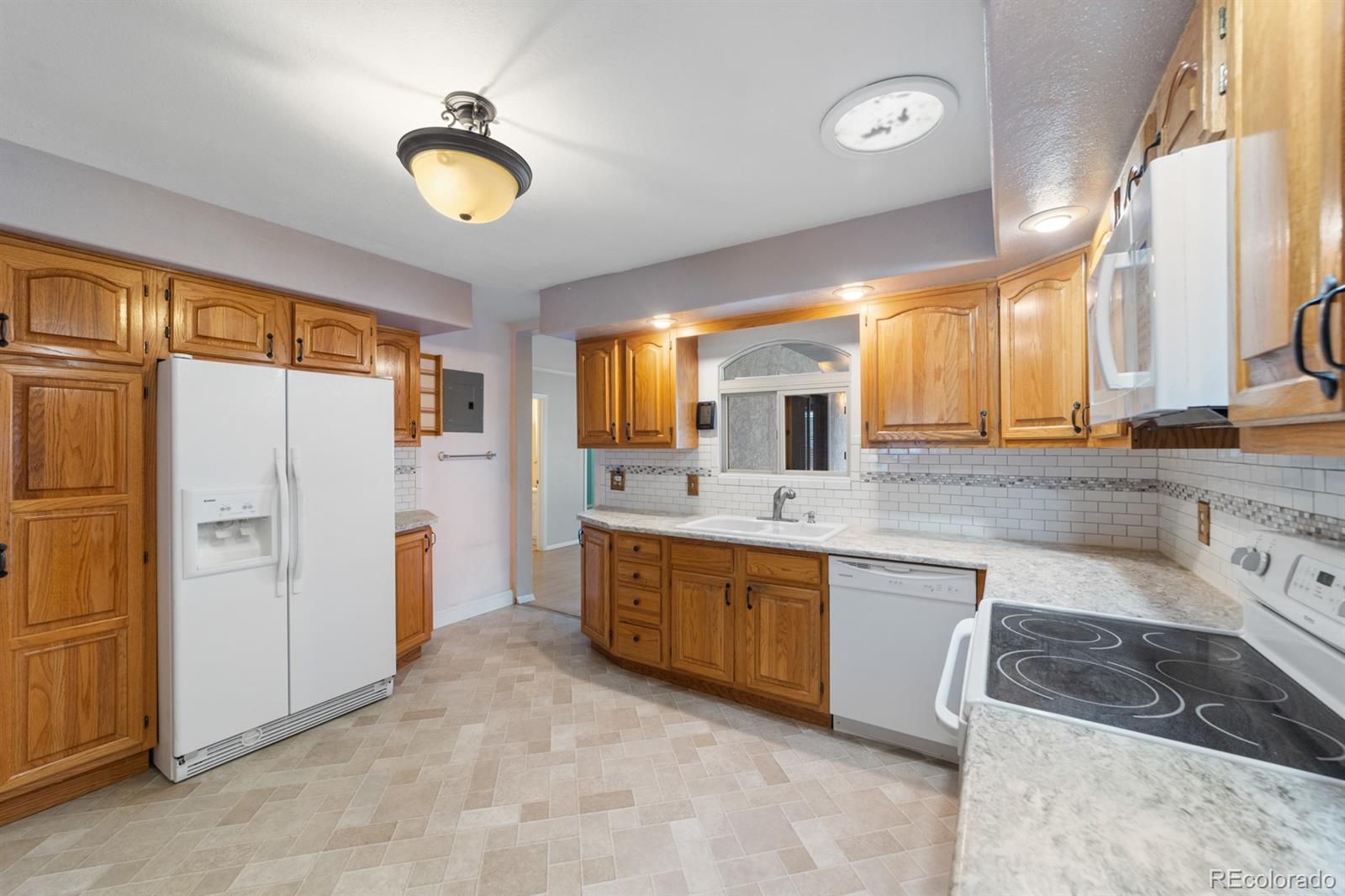 MLS Image #10 for 1620  maplewood drive,pueblo, Colorado