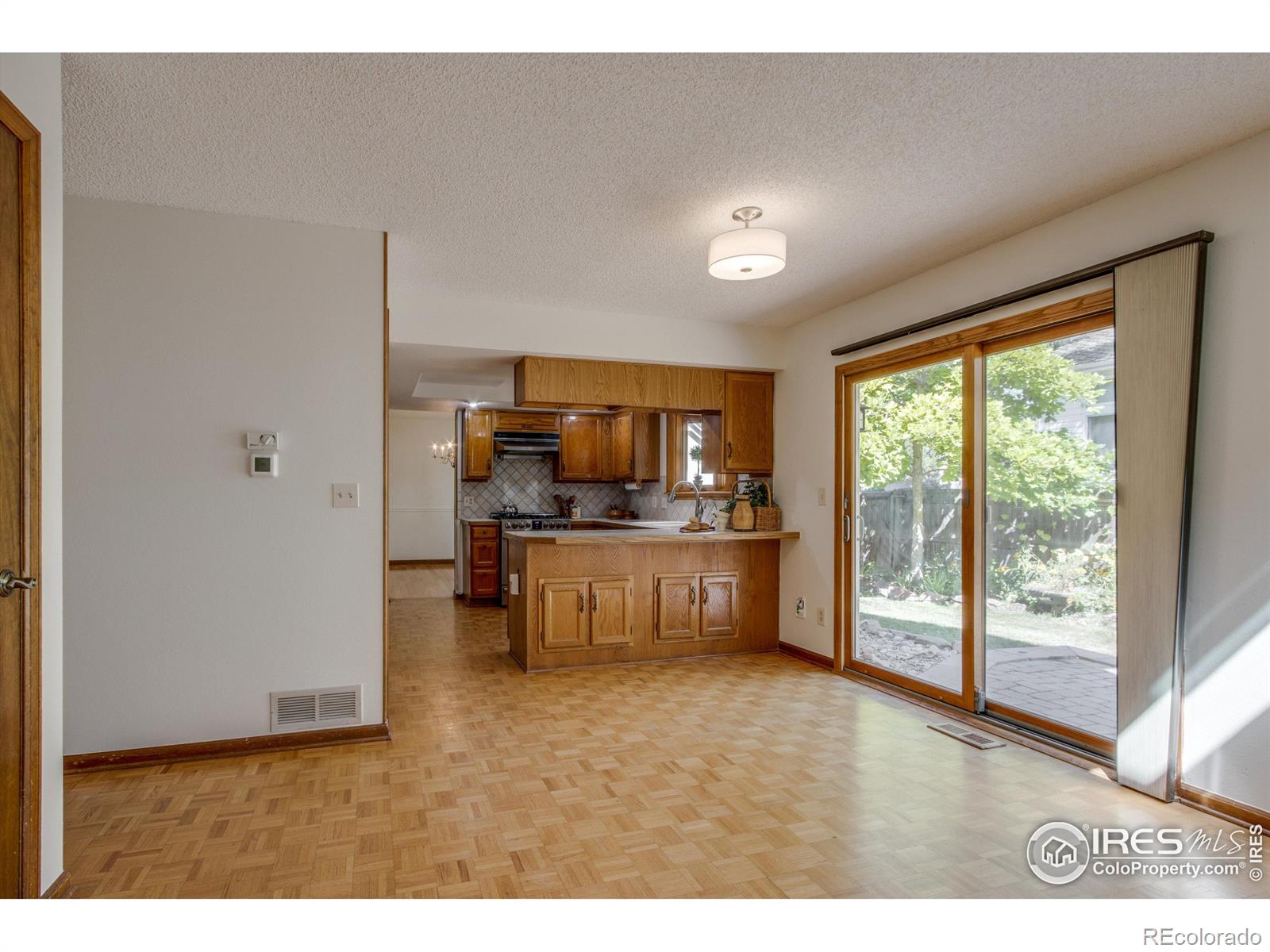 MLS Image #13 for 2293  spinnaker circle,longmont, Colorado