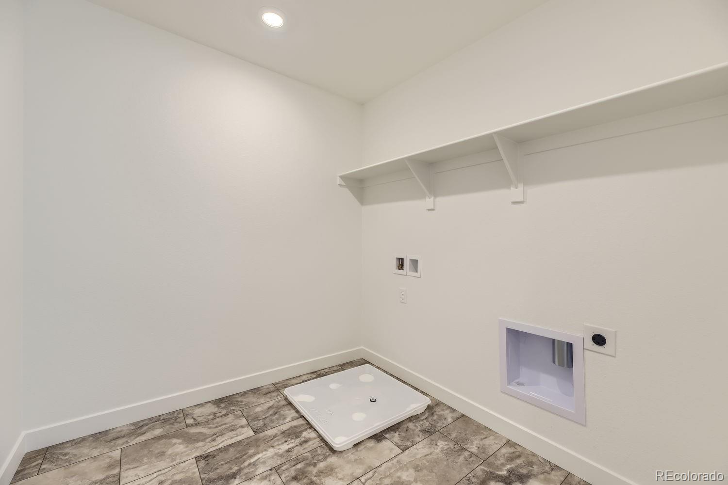 MLS Image #10 for 39669  yorktown terrace,elizabeth, Colorado