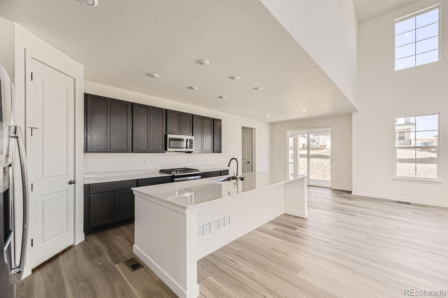MLS Image #4 for 39669  yorktown terrace,elizabeth, Colorado