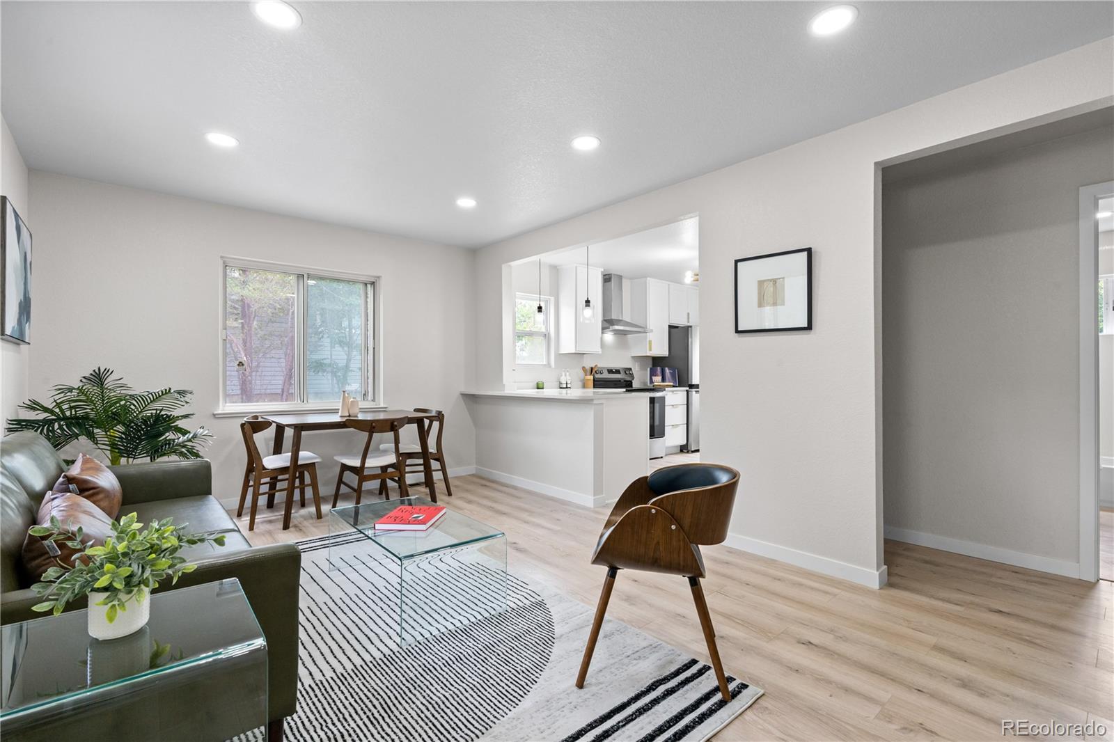 MLS Image #7 for 1811 s knox court,denver, Colorado