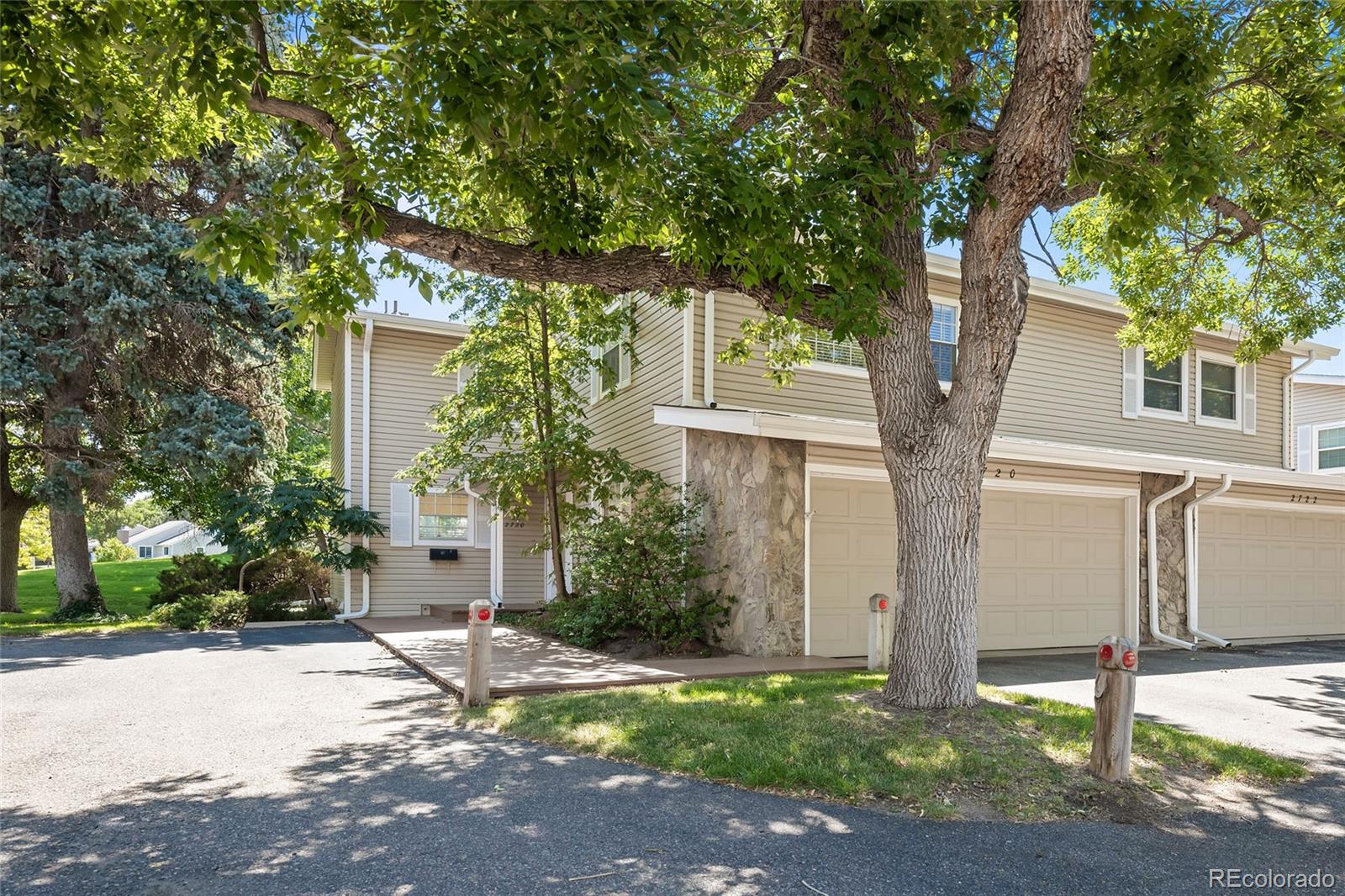 MLS Image #0 for 2720 s heather gardens way,aurora, Colorado