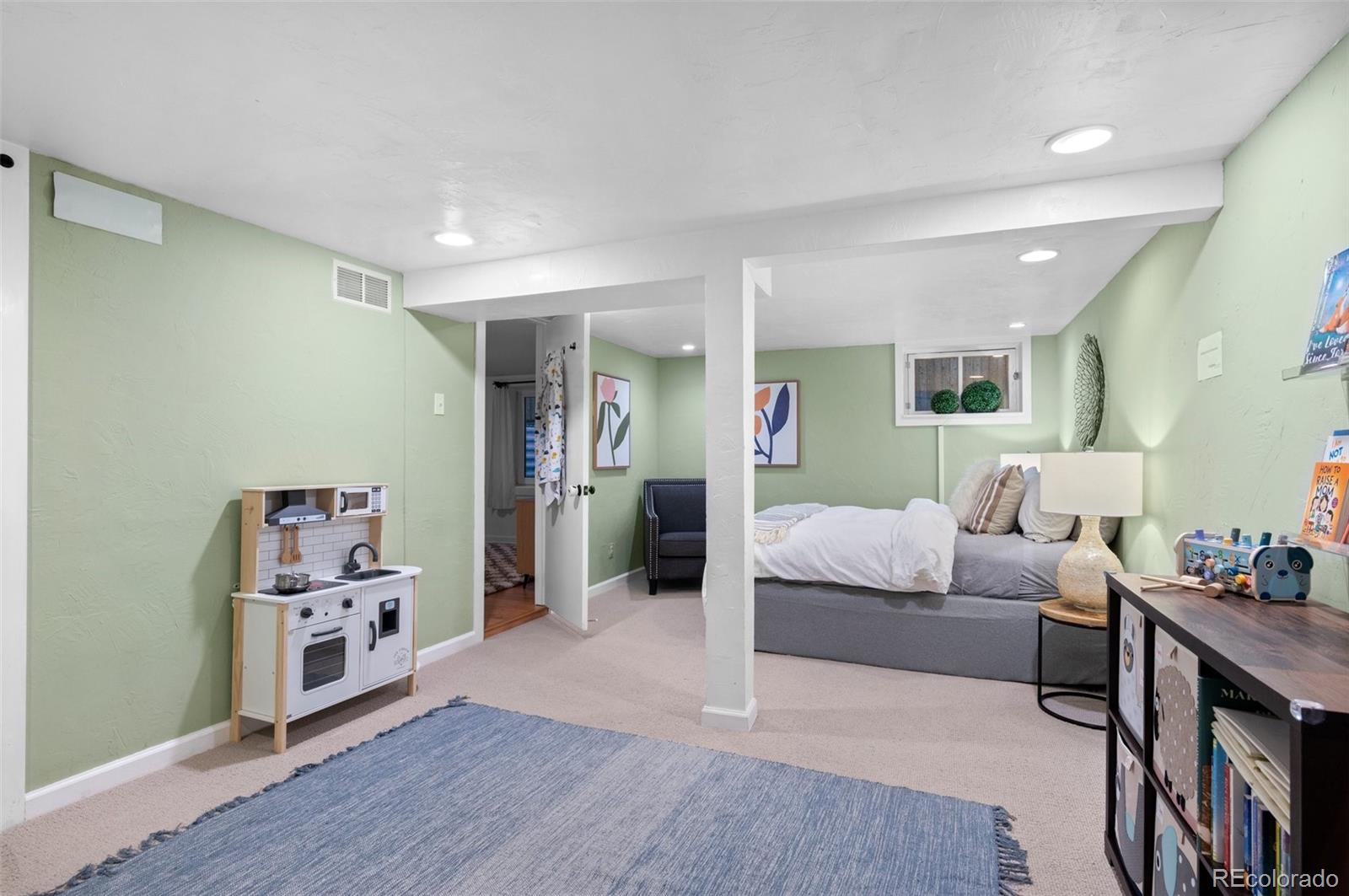 MLS Image #14 for 1069 s ogden street,denver, Colorado