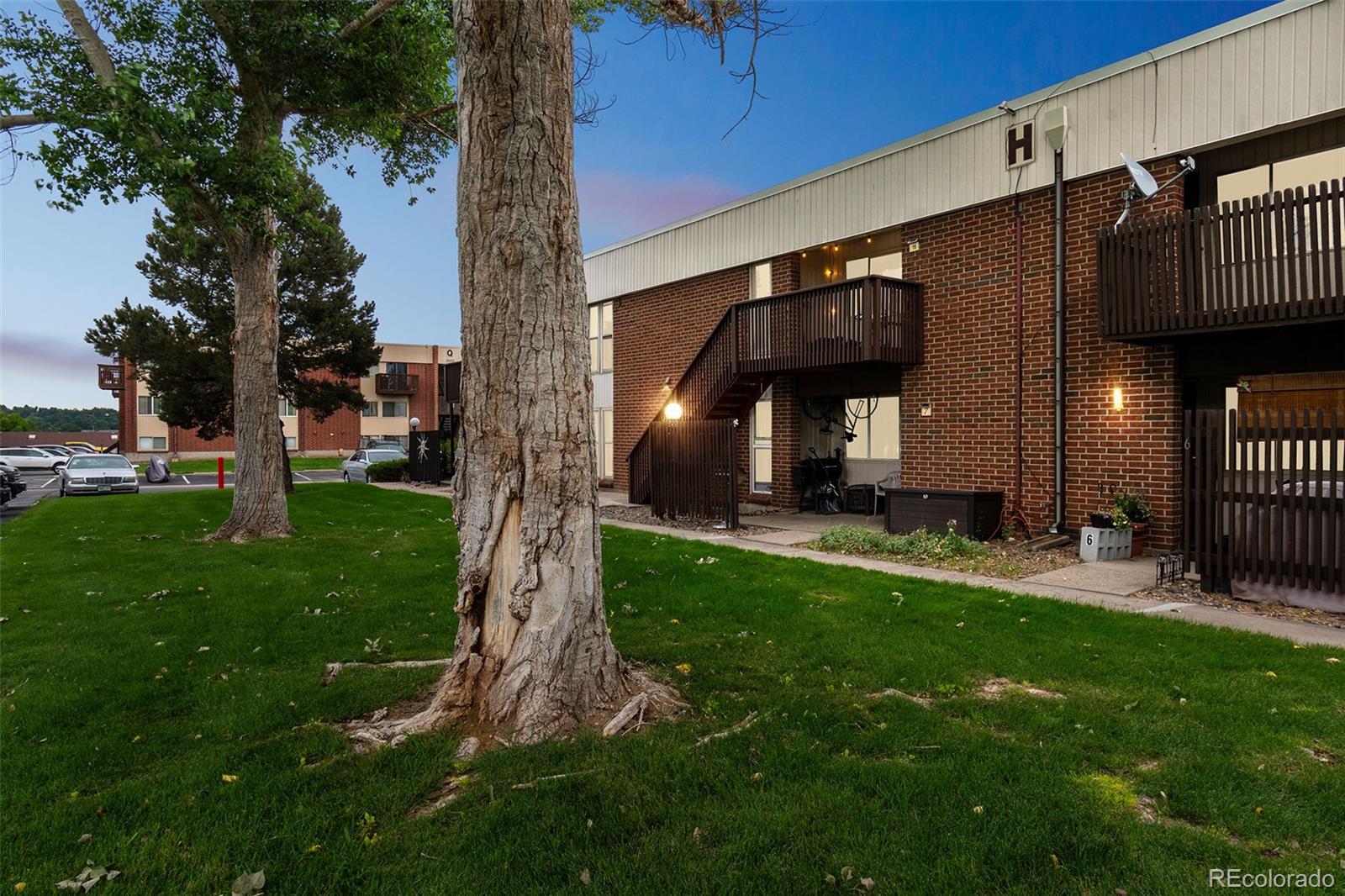 MLS Image #29 for 3663 s sheridan boulevard,denver, Colorado