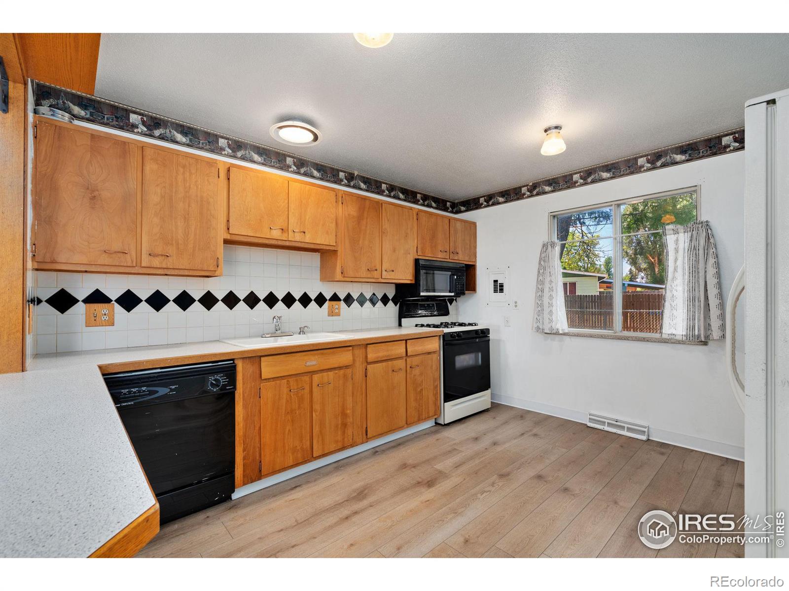 MLS Image #9 for 2625  19th avenue,greeley, Colorado