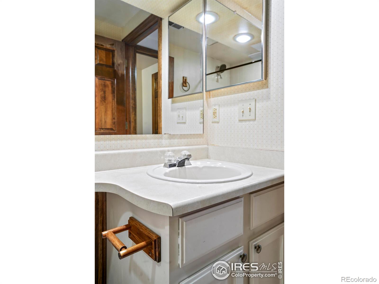 MLS Image #18 for 706  dahlia way,louisville, Colorado